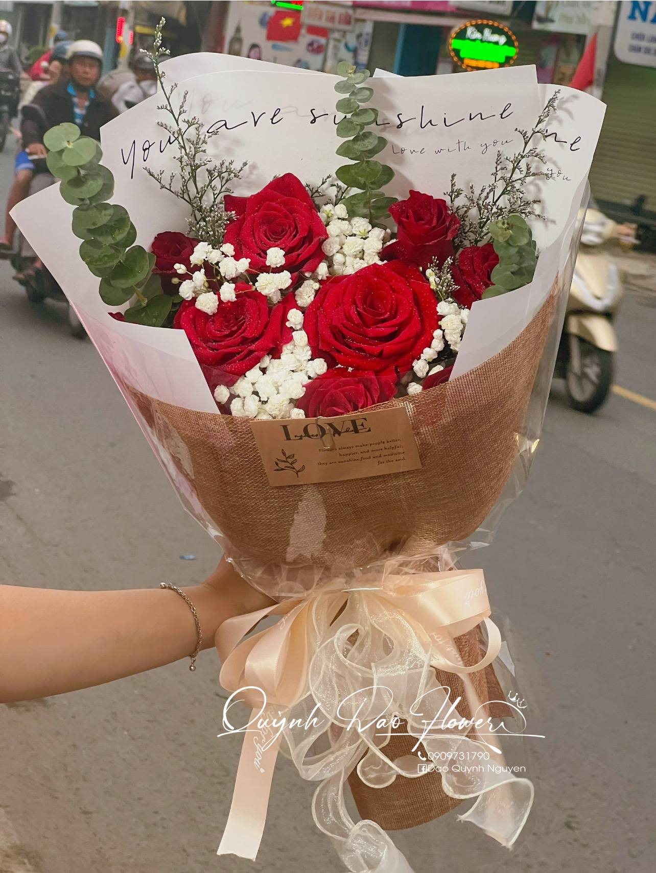 Hoa tặng bạn gái 
