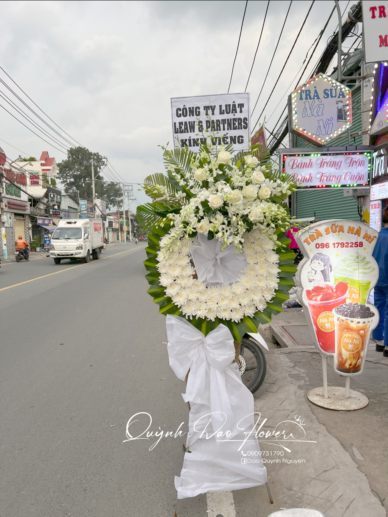 Kệ viếng cúc giá rẻ