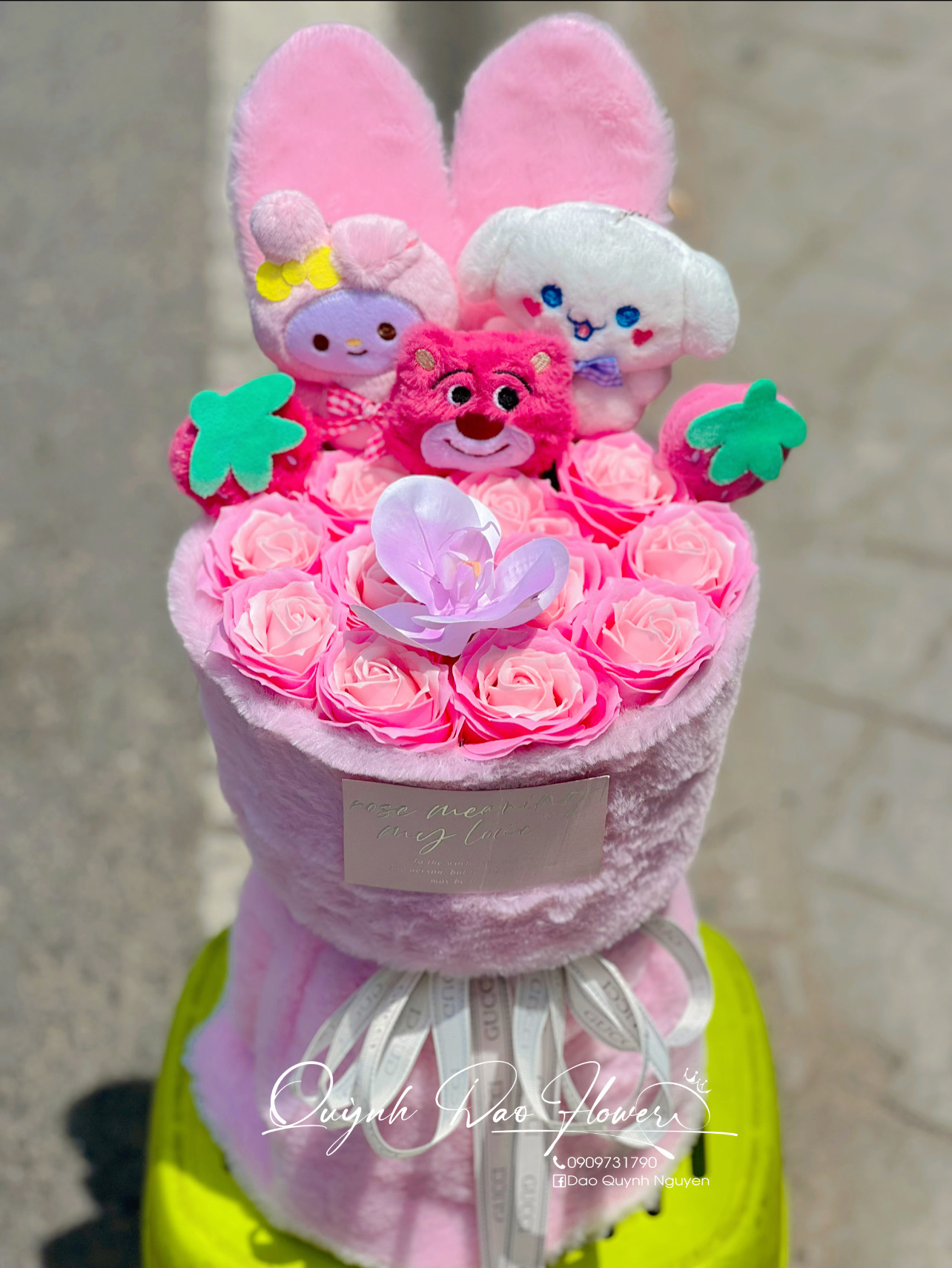 Bó hoa mix gấu