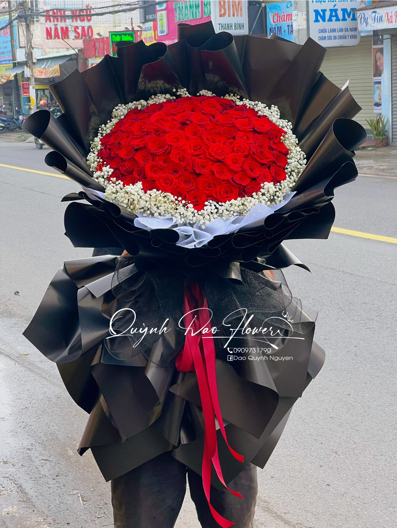 Bó hoa hồng đỏ 99 bông tại quận 2