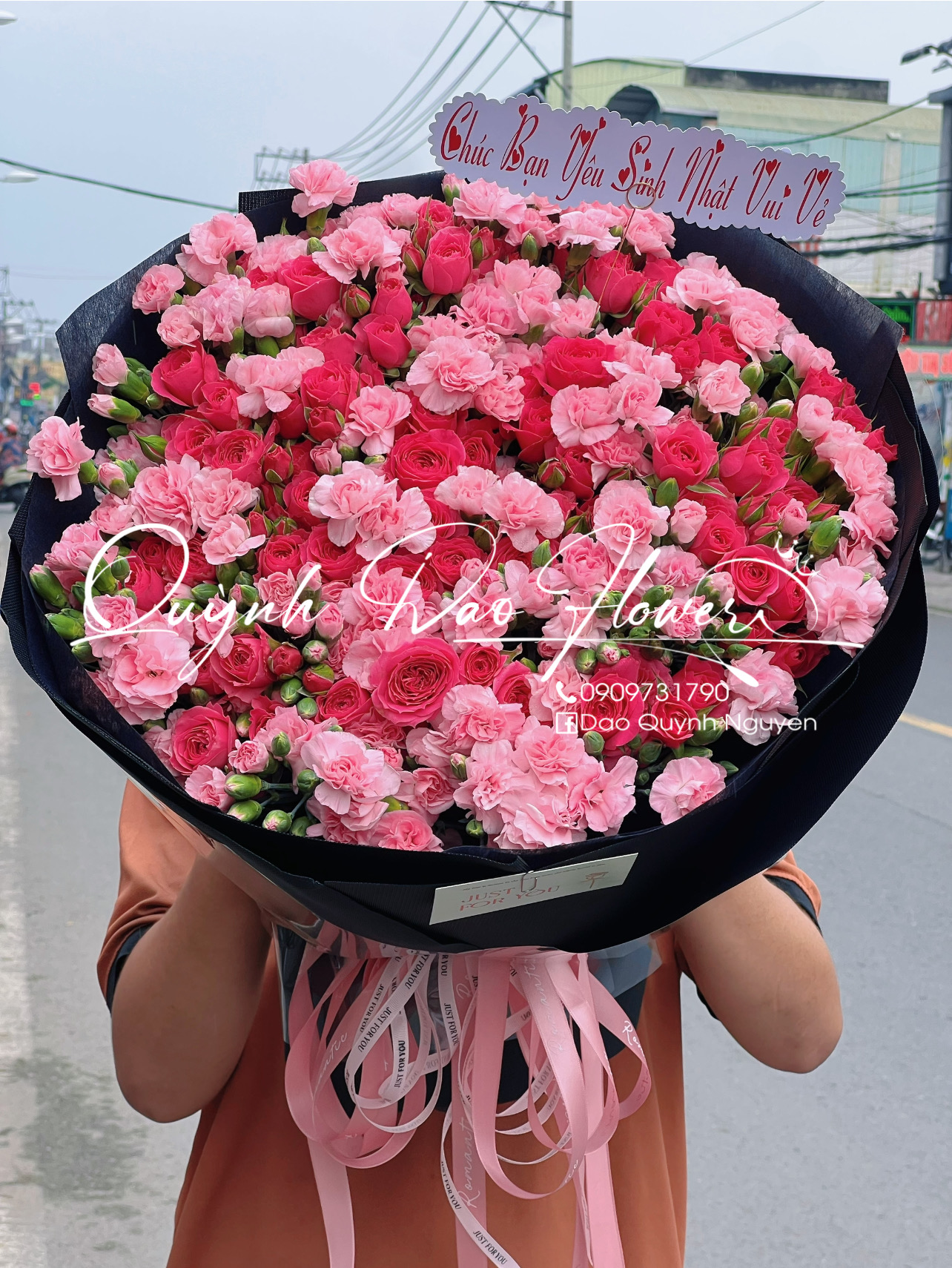 Bó hoa sophia mix Cẩm chướng khổng lồ