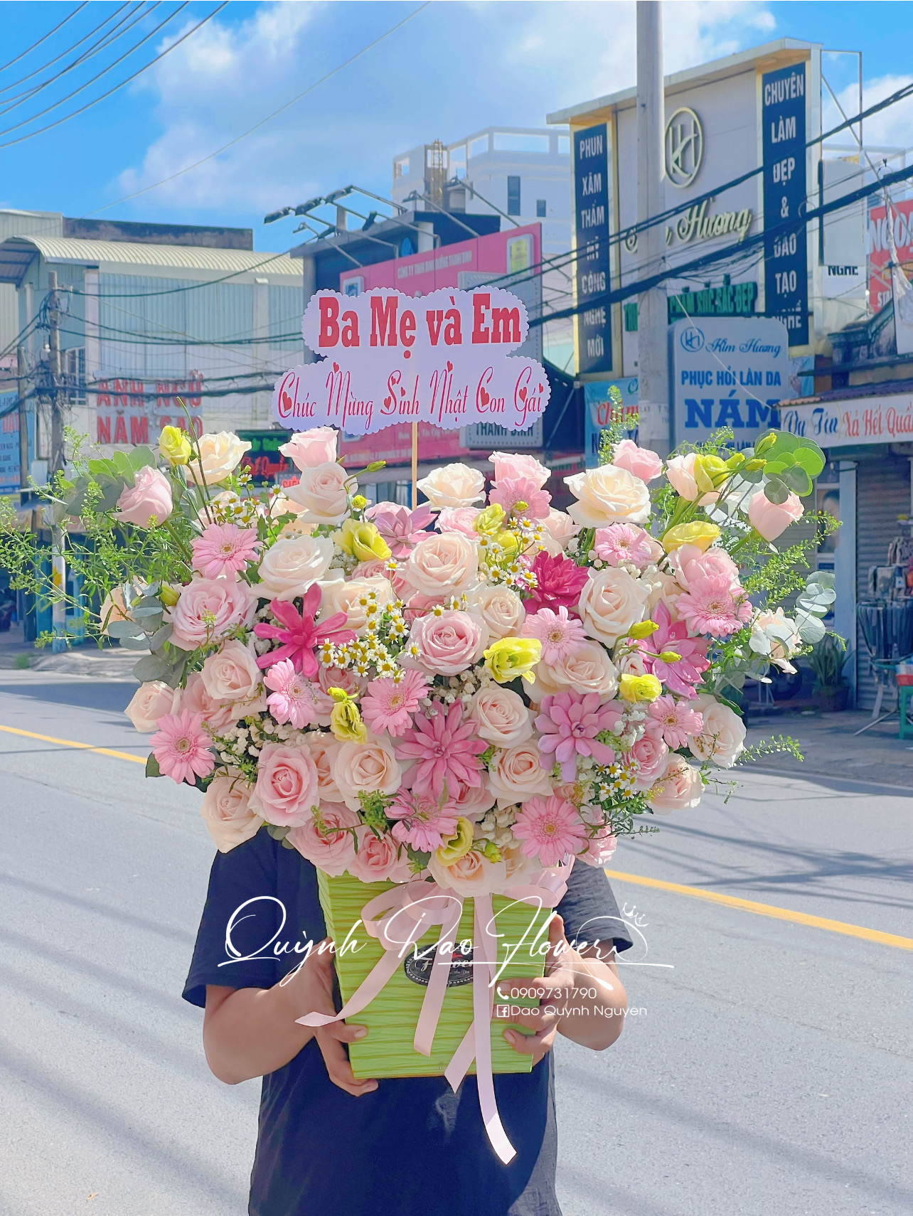 Giỏ hoa mix sen đá Thủ Đức 