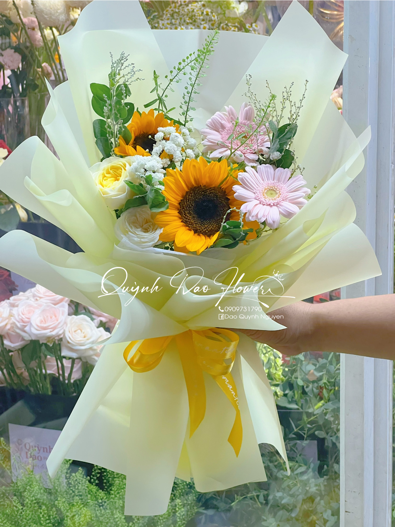 Hoa nhỏ tặng đại biểu 