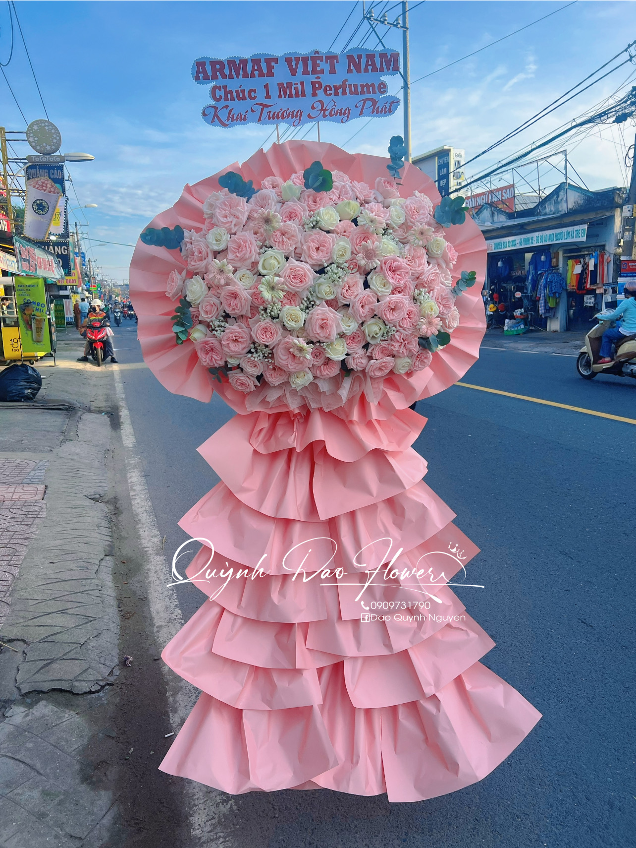 Kệ khai trương hồng paster