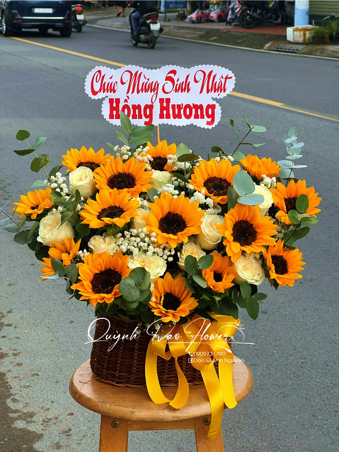 Giỏ hoa hướng dương thủ Đức 