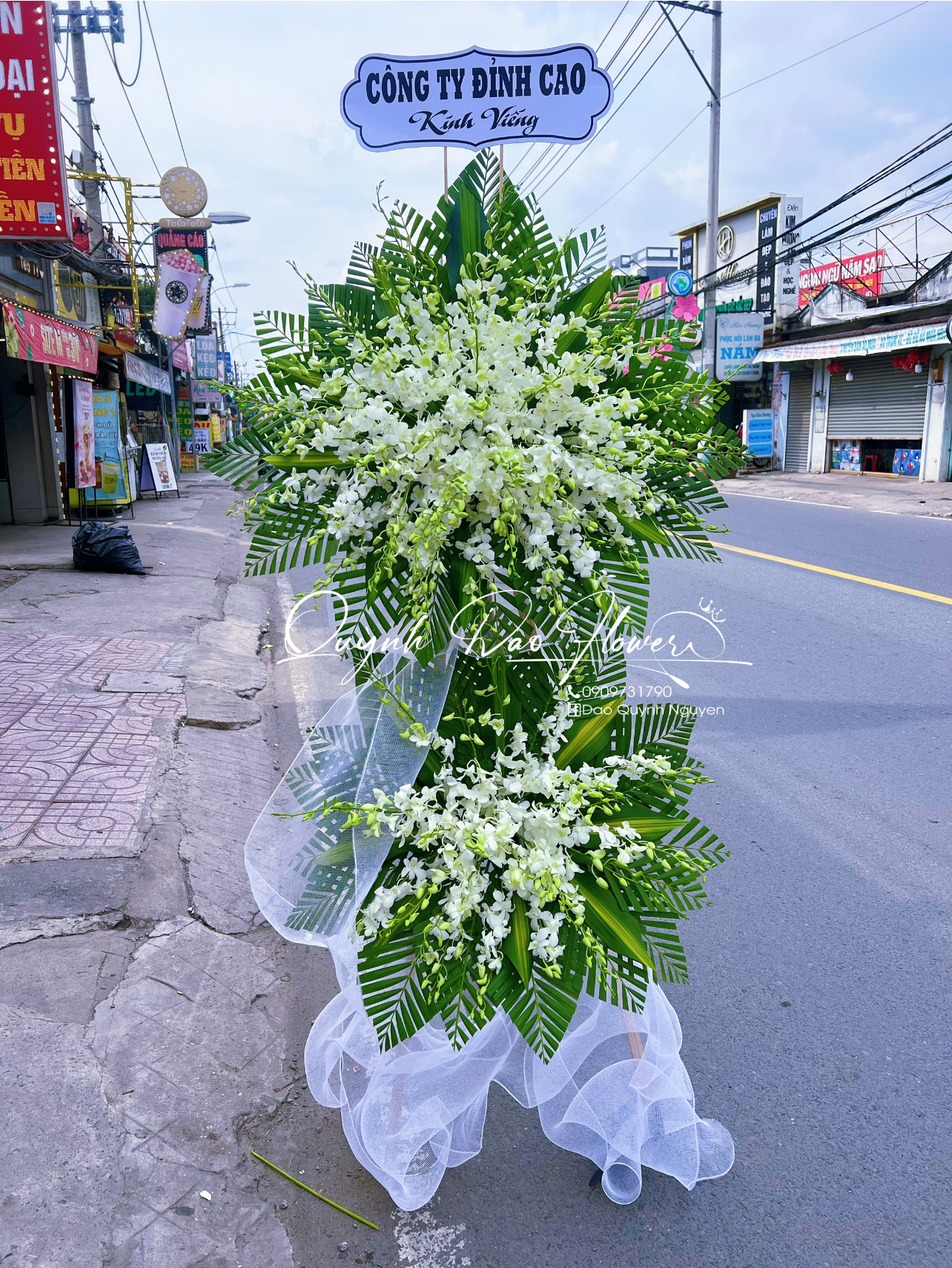 Hoa viếng Thuận An hcm