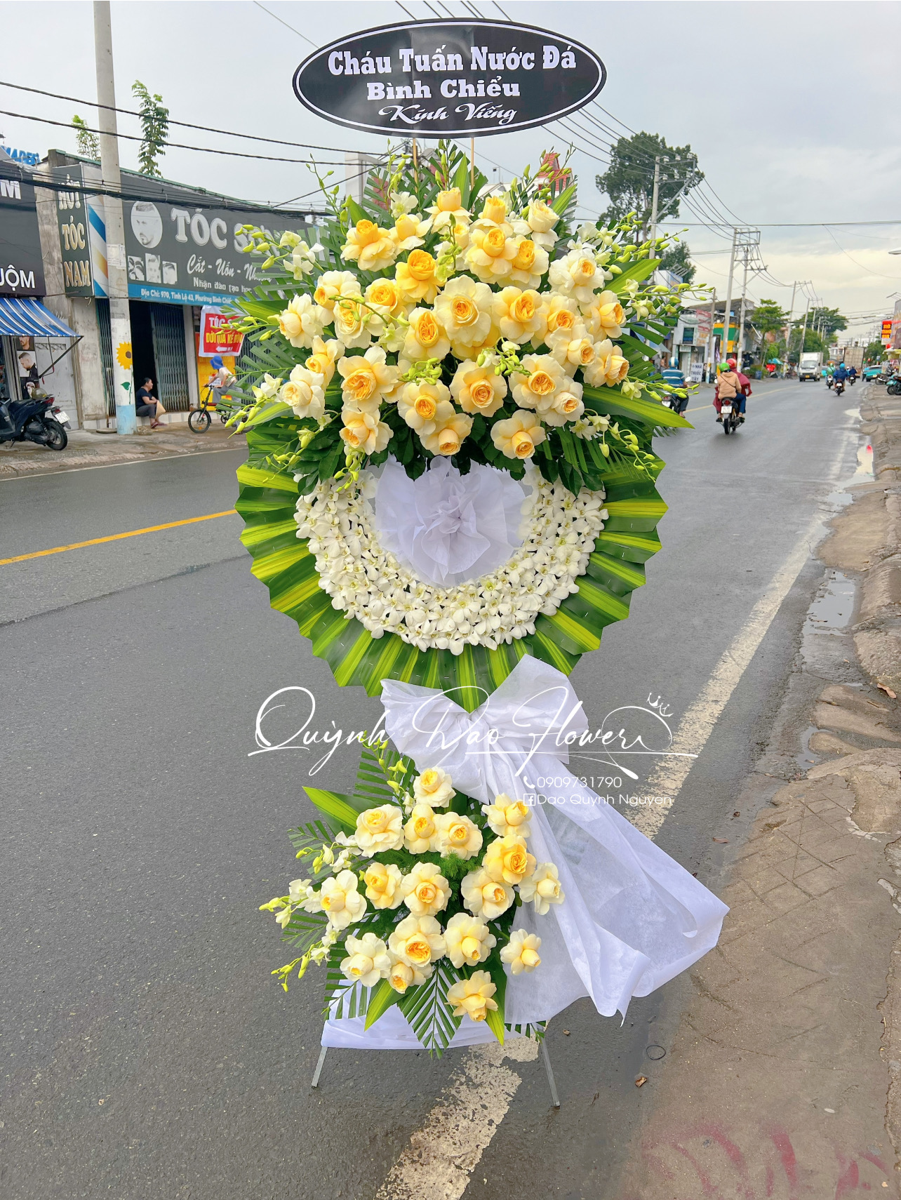 Hoa viếng lái thiêu 