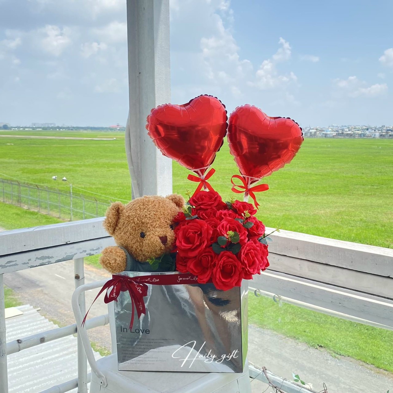 Hoa và gấu teddy 