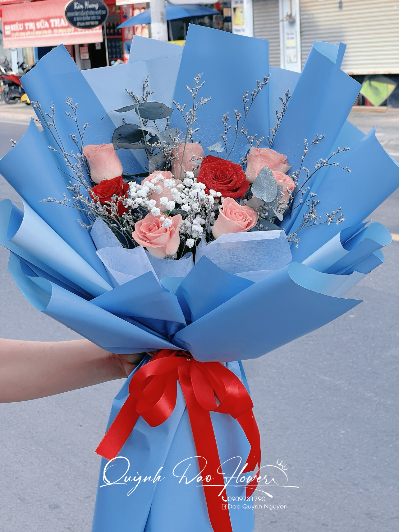 Bó hoa xanh dương 