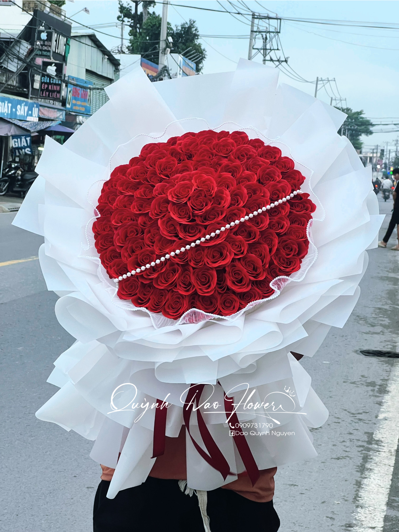 Bó hoa cao cấp 99 bông