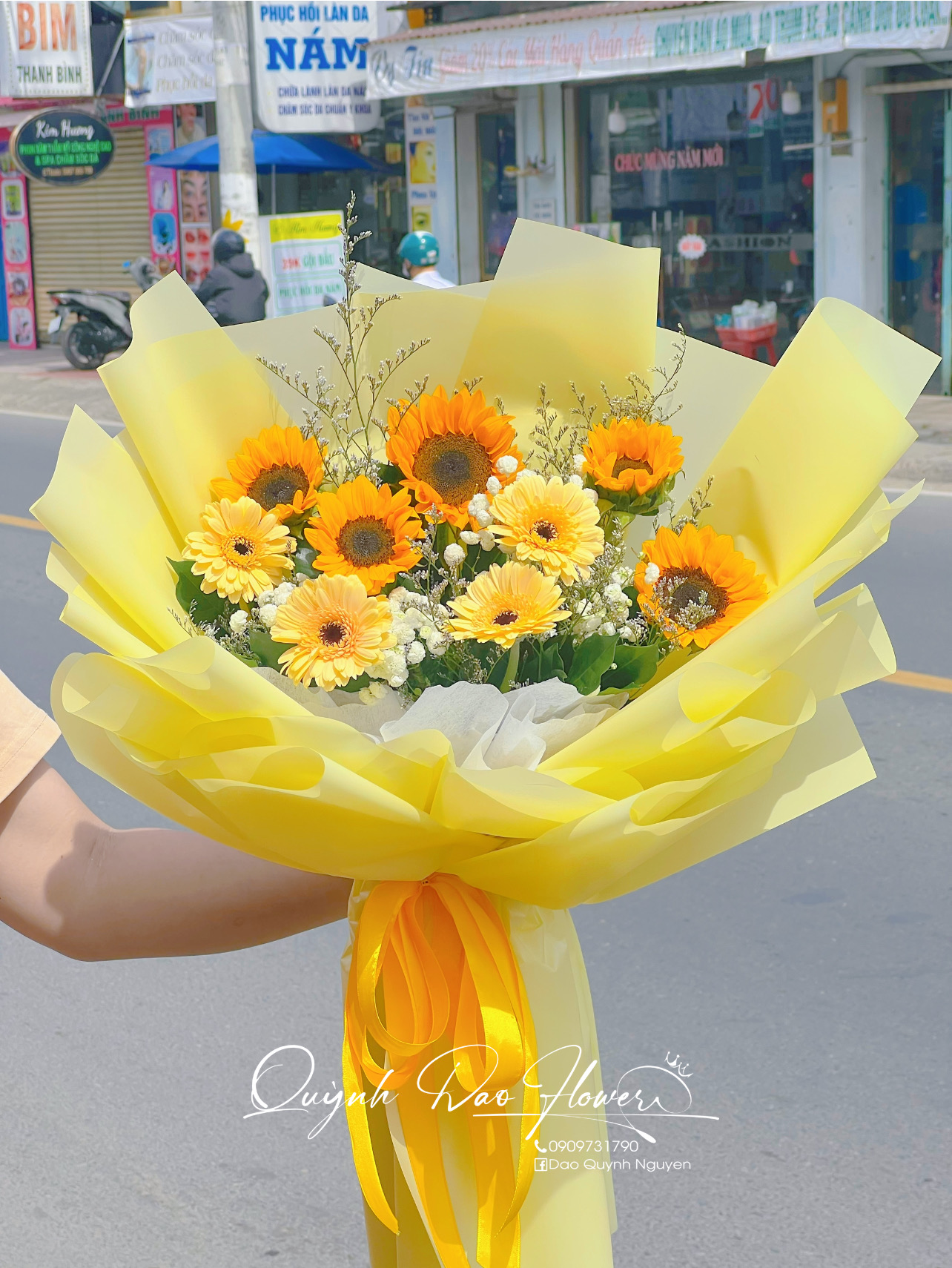 Hoa tốt nghiệp , hoa hội nghị 