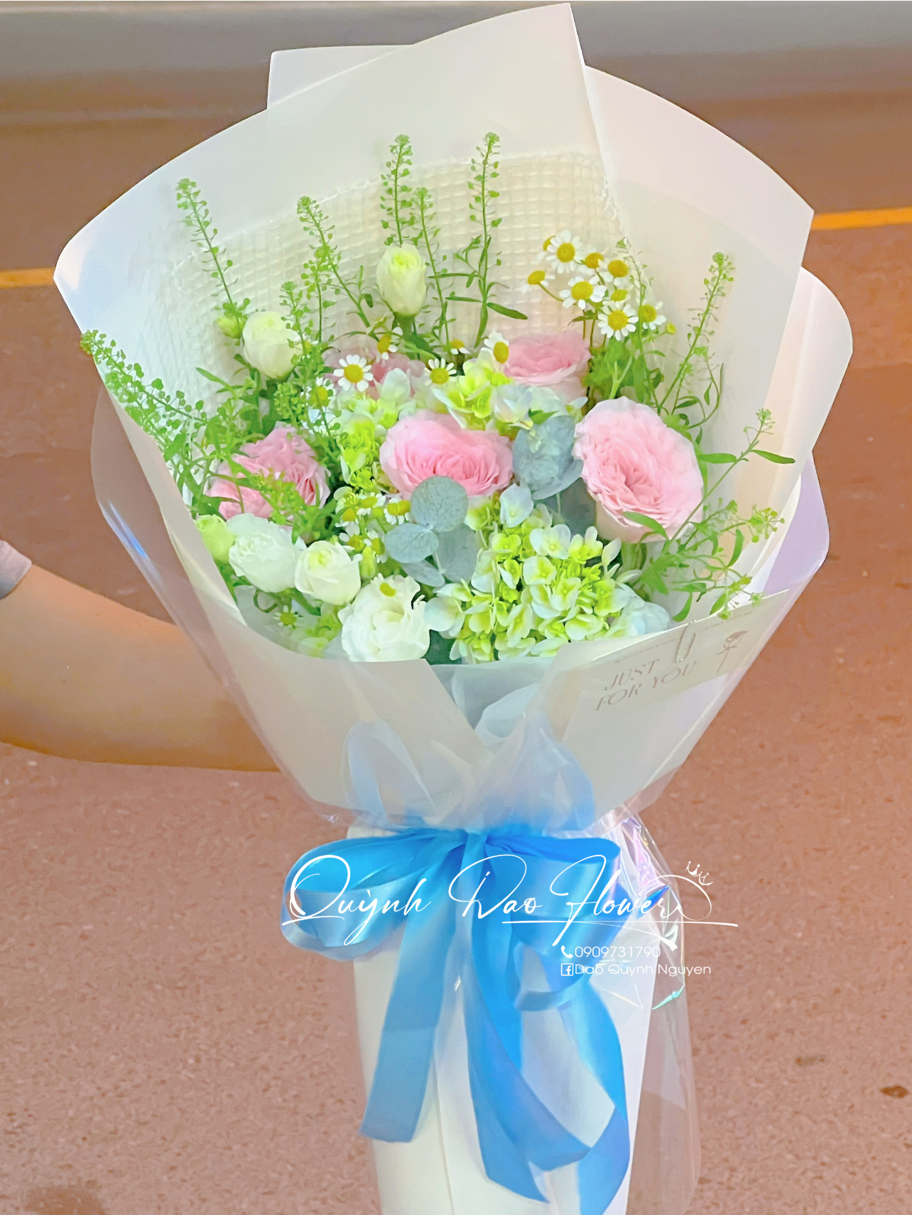 Bó hoa mix Cẩm Tú cầu 