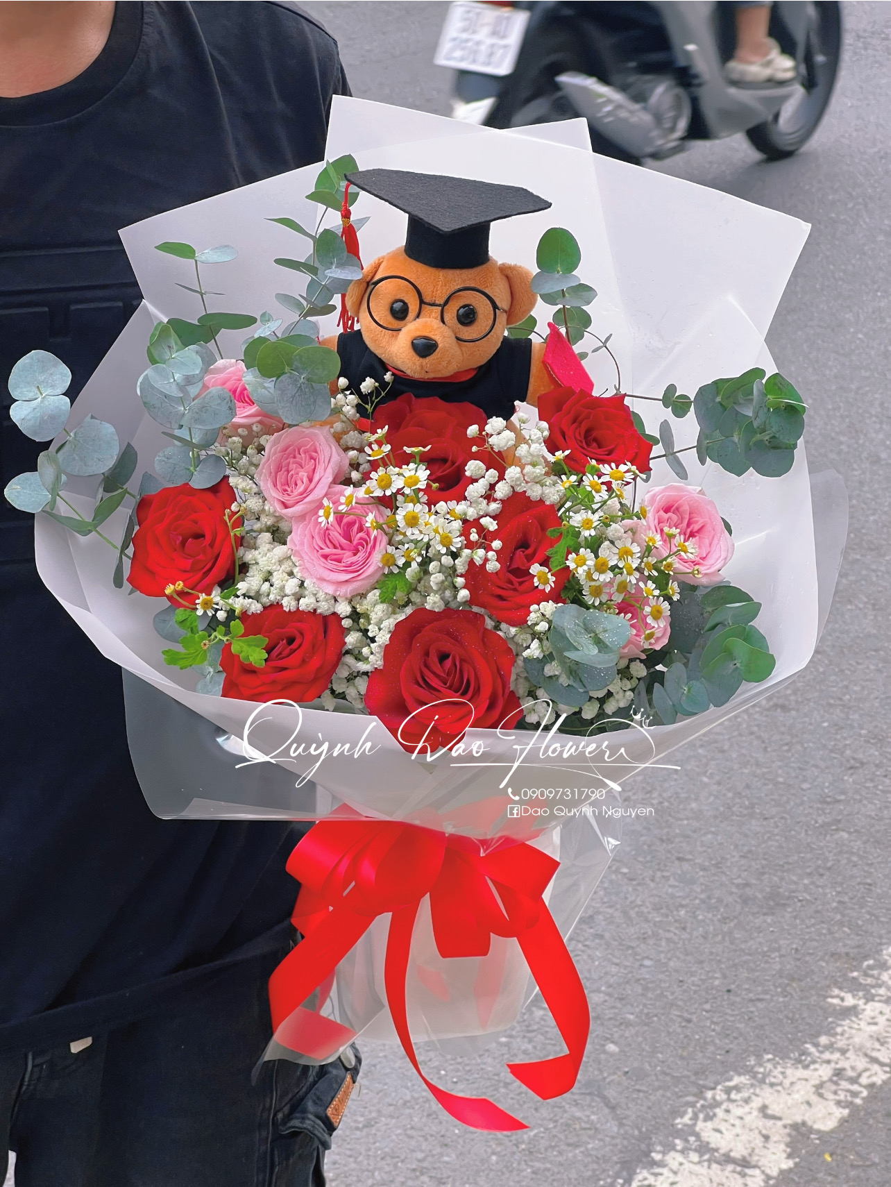 Hoa tốt nghiệp linh xuân 
