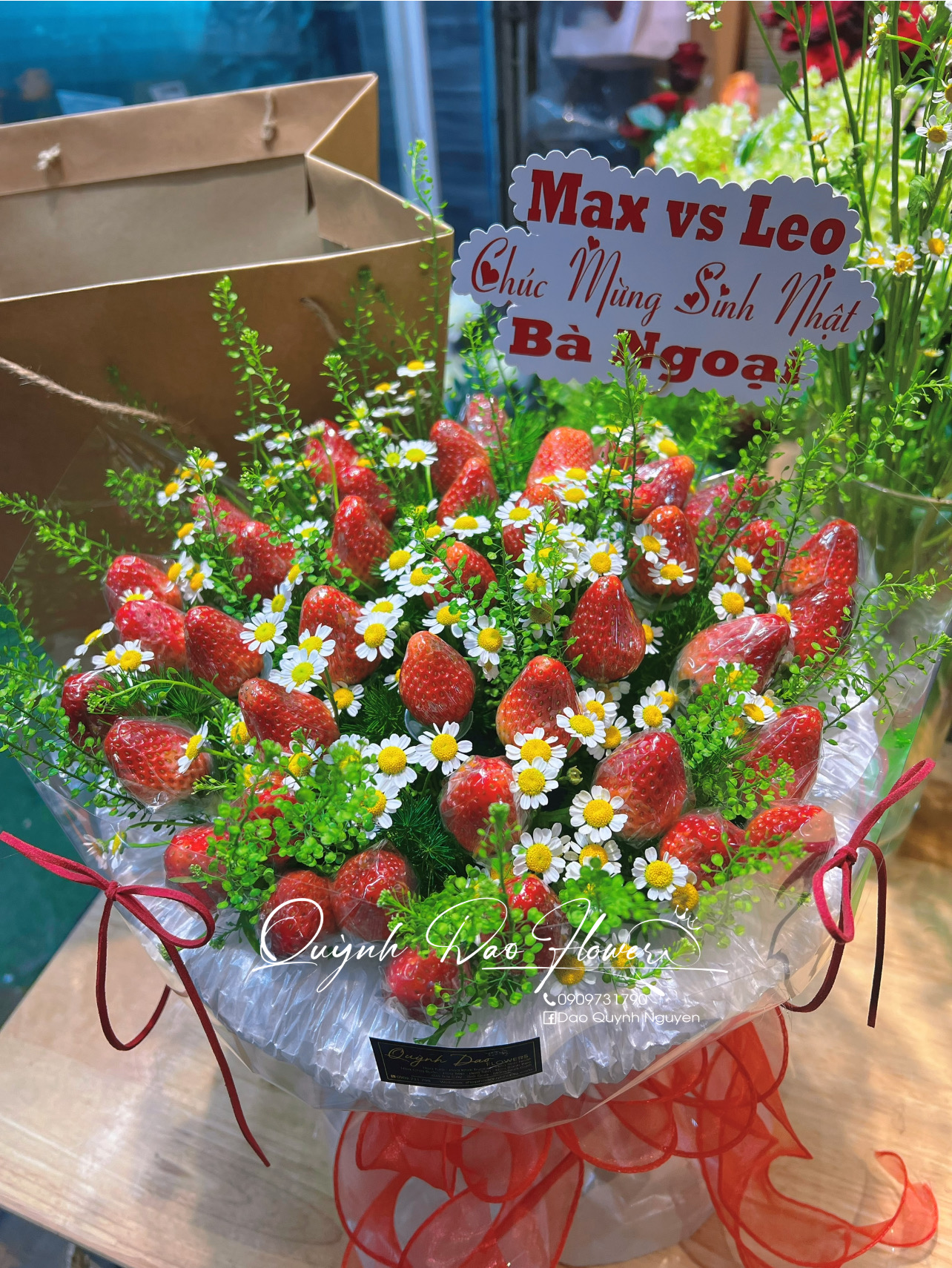 Bó hoa dâu tây ngon