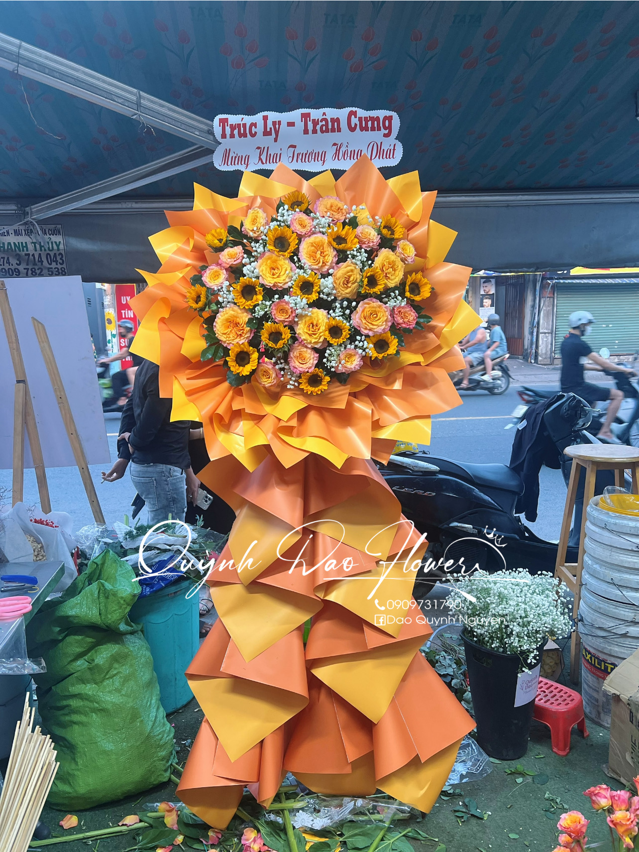 Kệ khai trương nhỏ