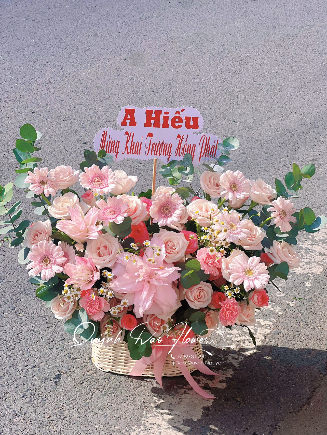 Giỏ hoa ly kép hồng