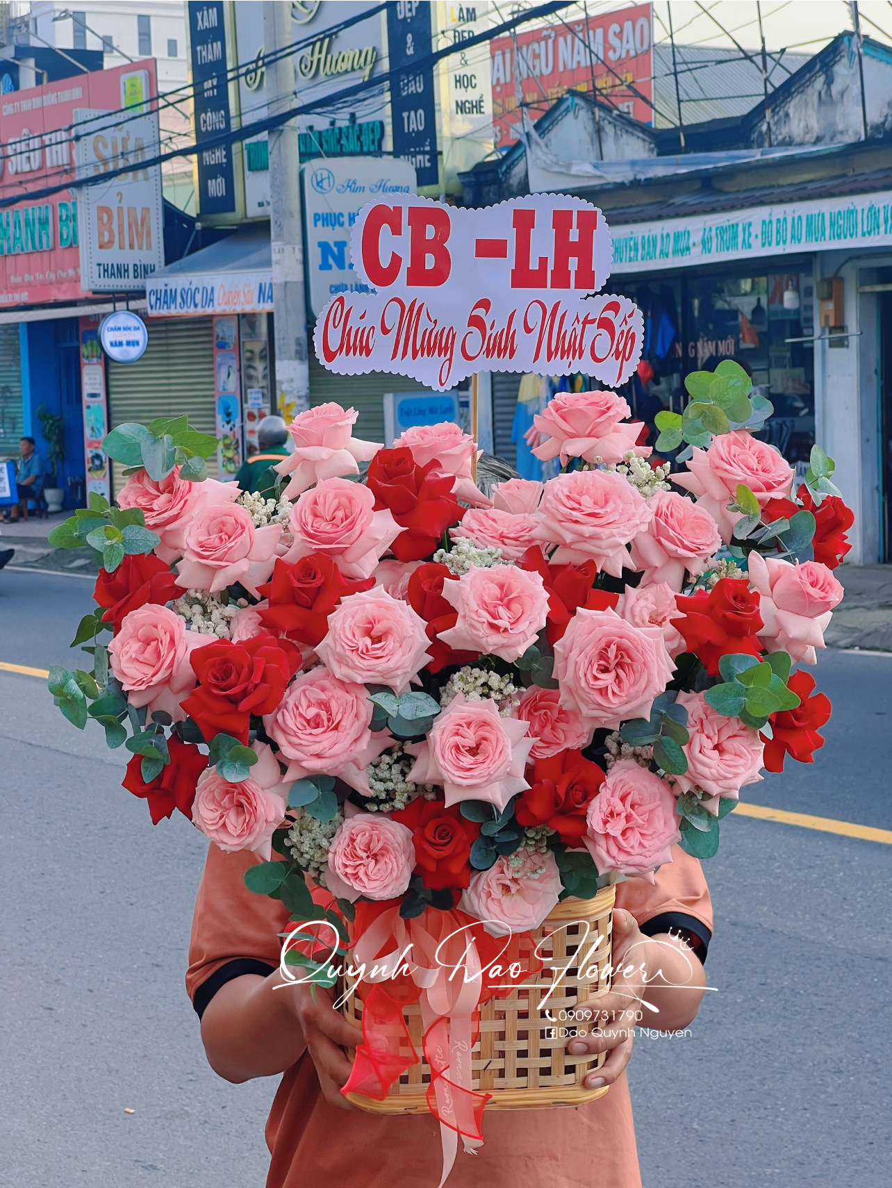 Giỏ hoa ohara hồng 