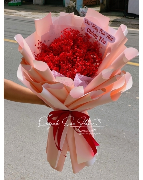 Bó hoa baby màu đỏ gần khu công nghiệp Sóng thần 