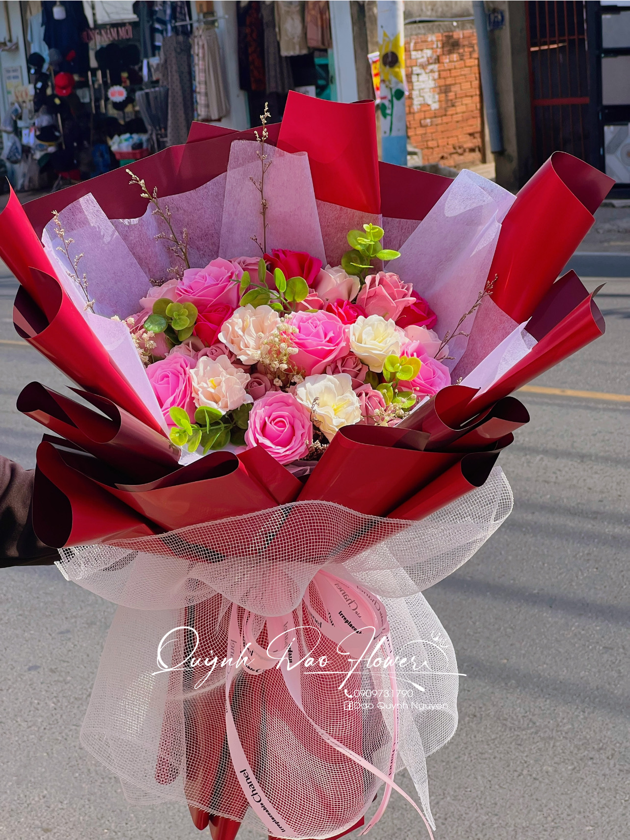 Bó hoa sáp mix to đẹp tại Dĩ An