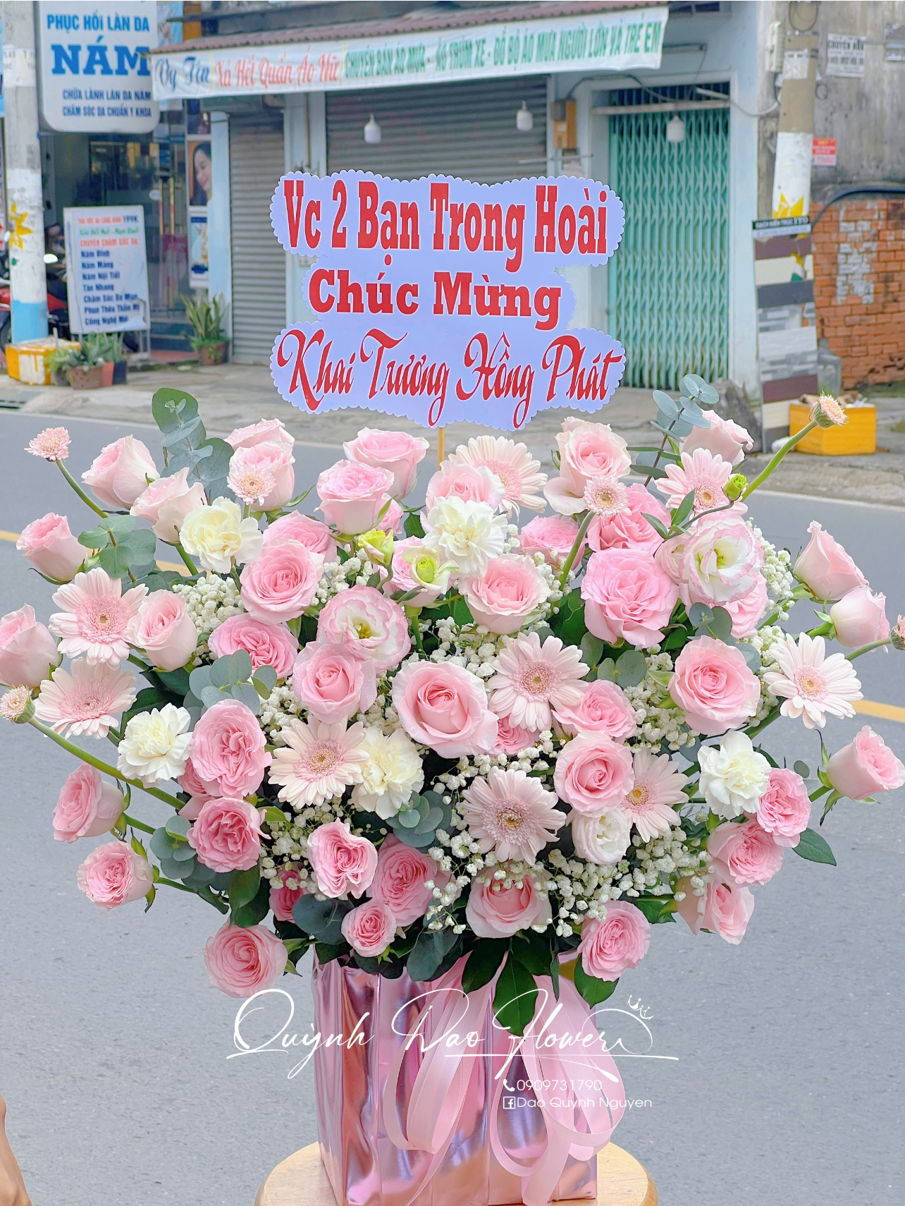Giỏ hoa Tone Hồng gần khu chế xuất linh trung