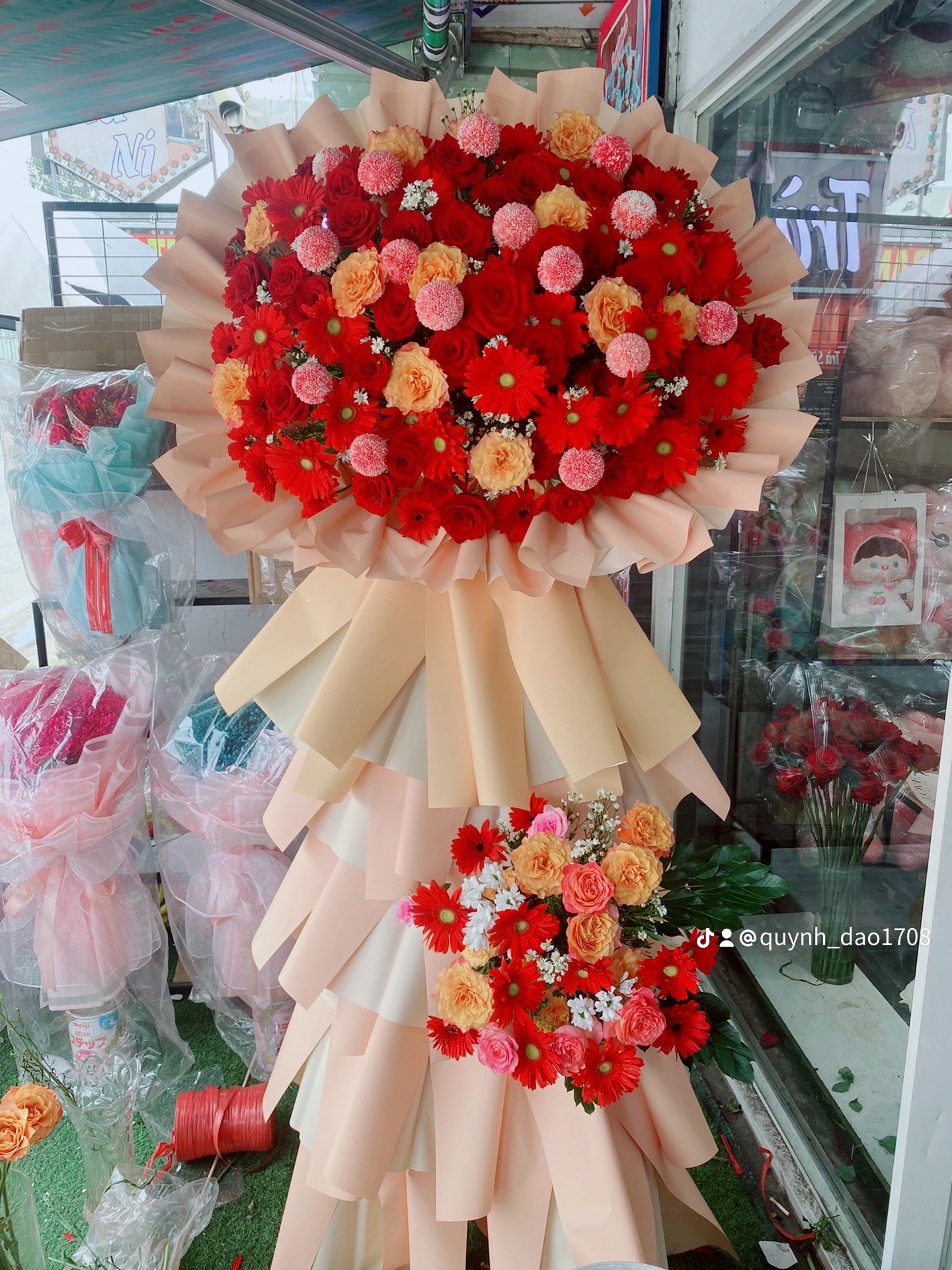Kệ hoa khai trương 2 tầng to đẹp 