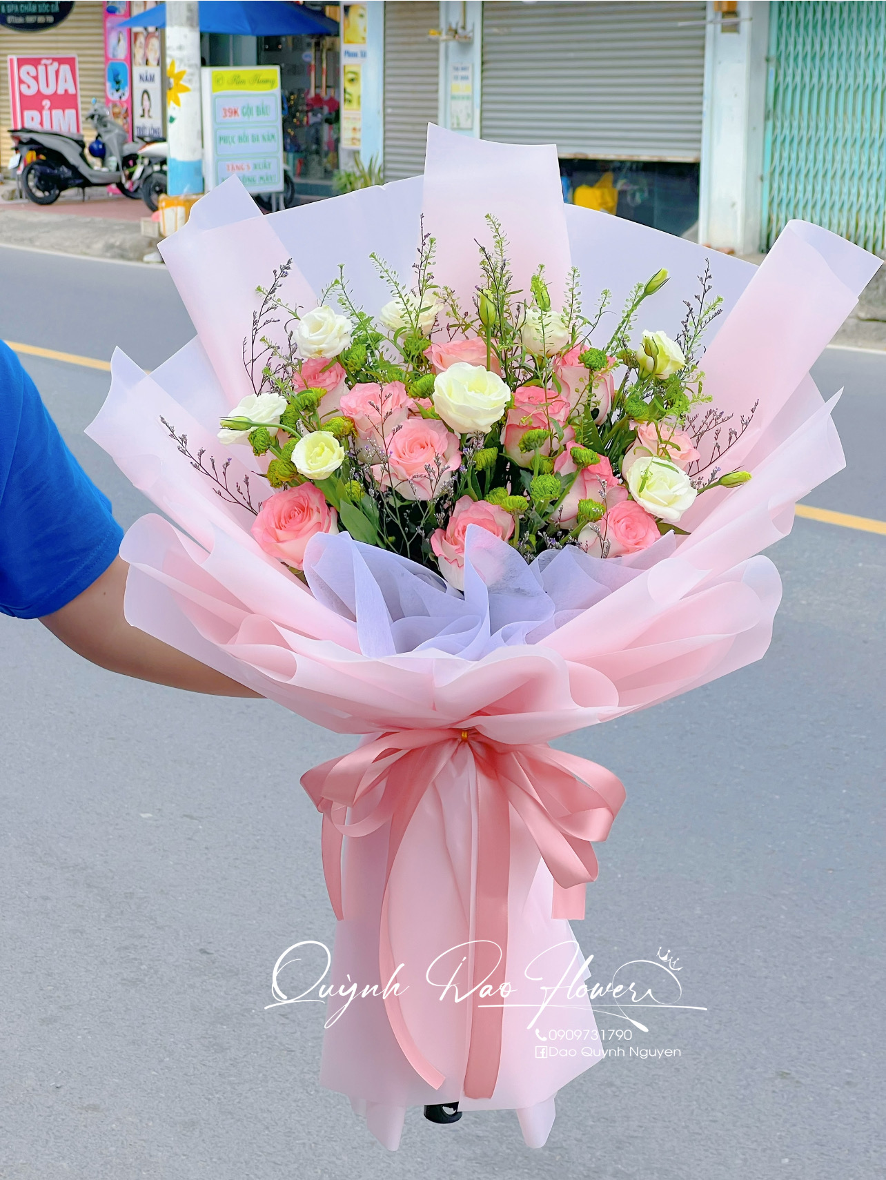 Bo Hoa hồng mix hoa cát tường, hoa mix 