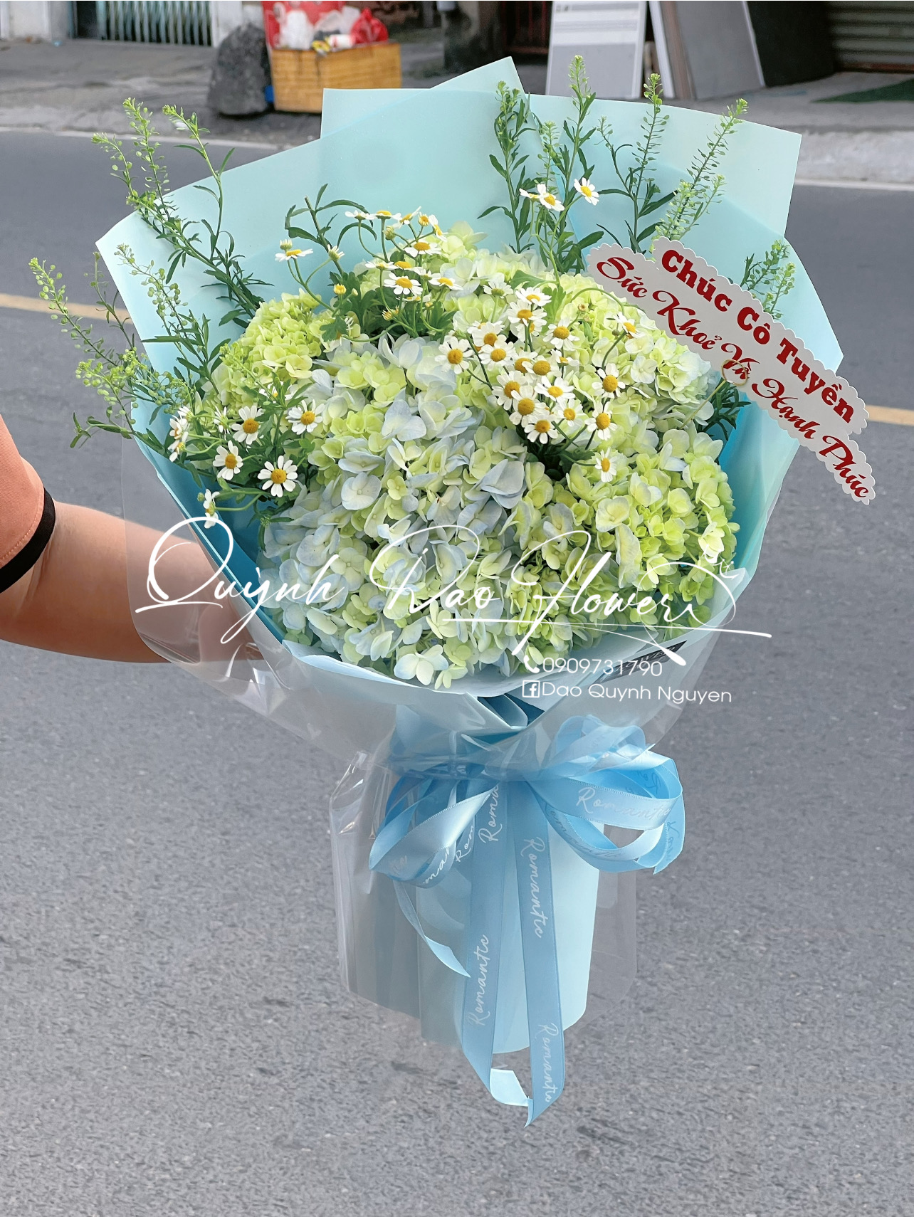 Bó hoa Cẩm Tú cầu Tân Đông Hiệp 