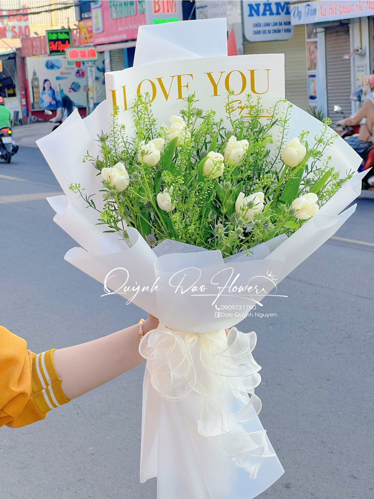 Bó hoa tulip trắng đẹp 