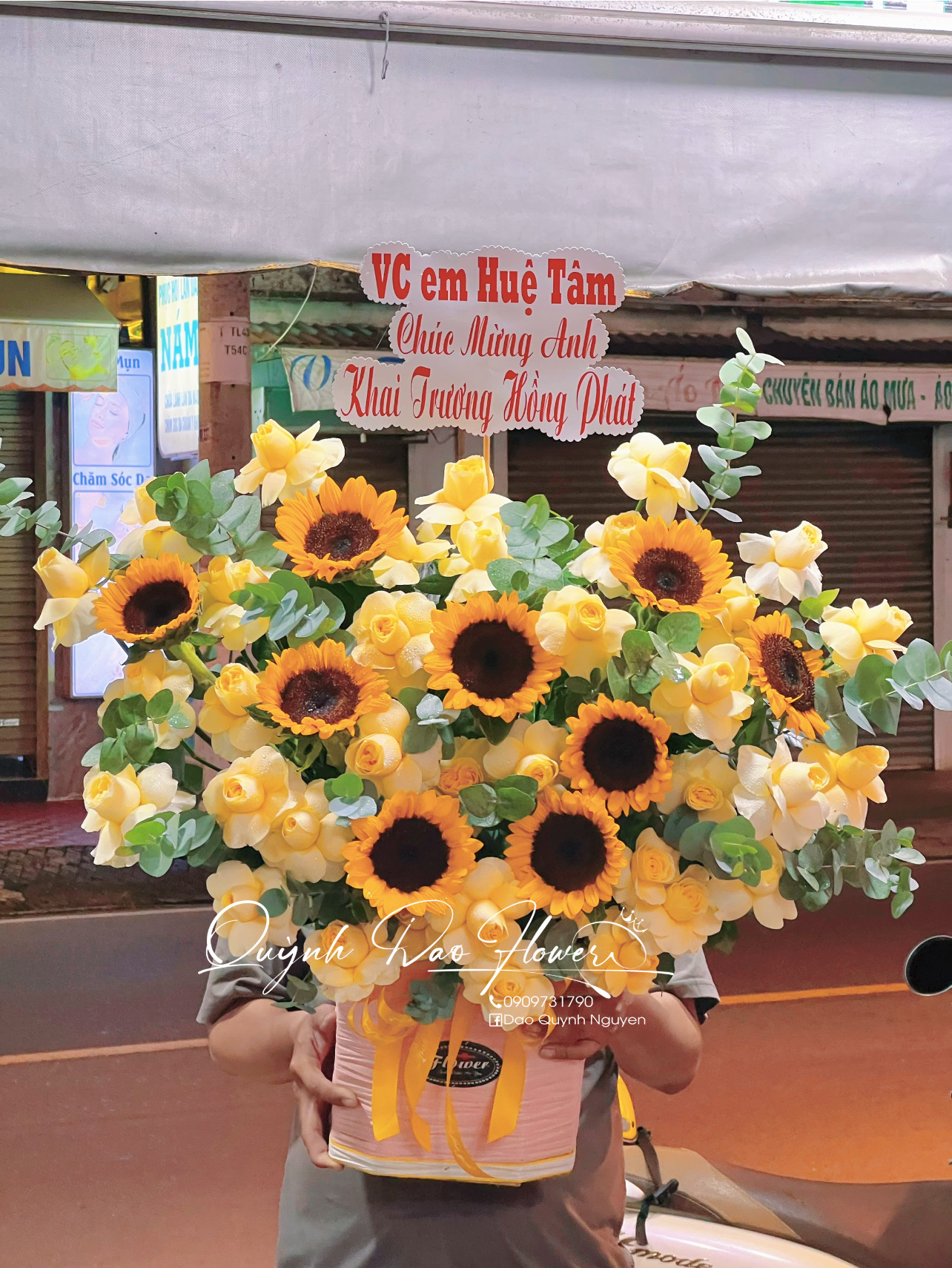 Giỏ hoa hướng dương 20/10