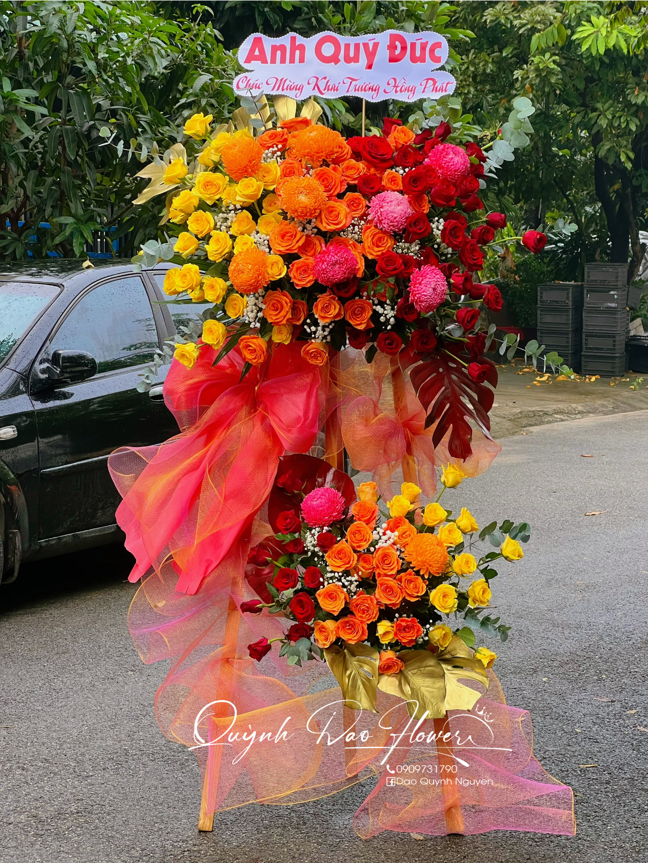Kệ khai trương to rực rỡ 