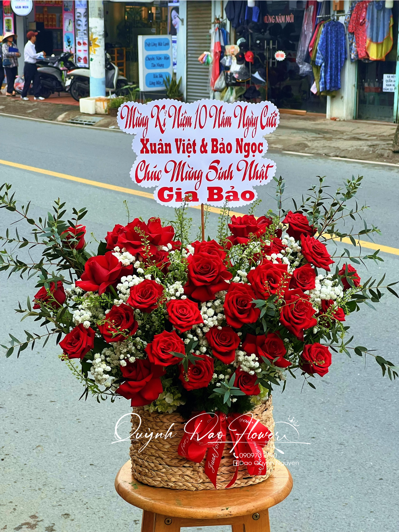 Giỏ hoa mừng kỉ niệm ngày cưới  thủ Đức 