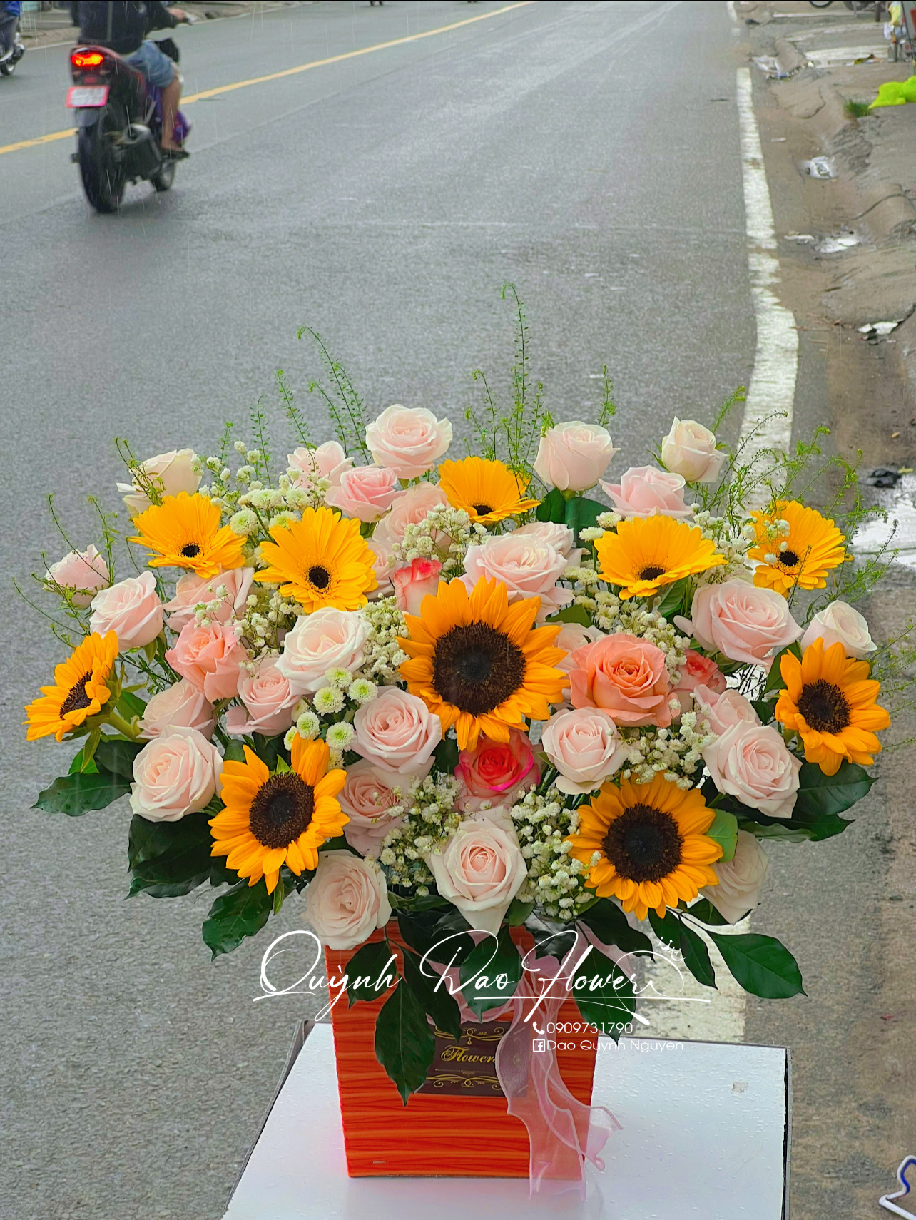 Giỏ hoa hướng dương tặng mẹ
