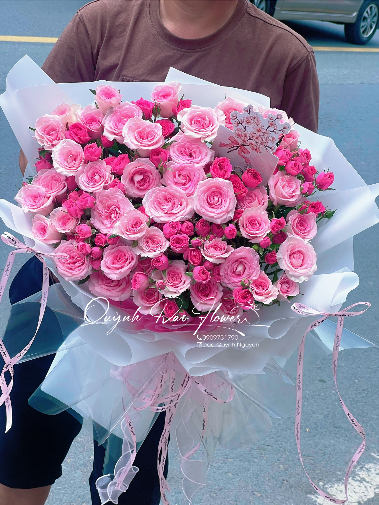Bó hoa hồng 50 bông mix sophia