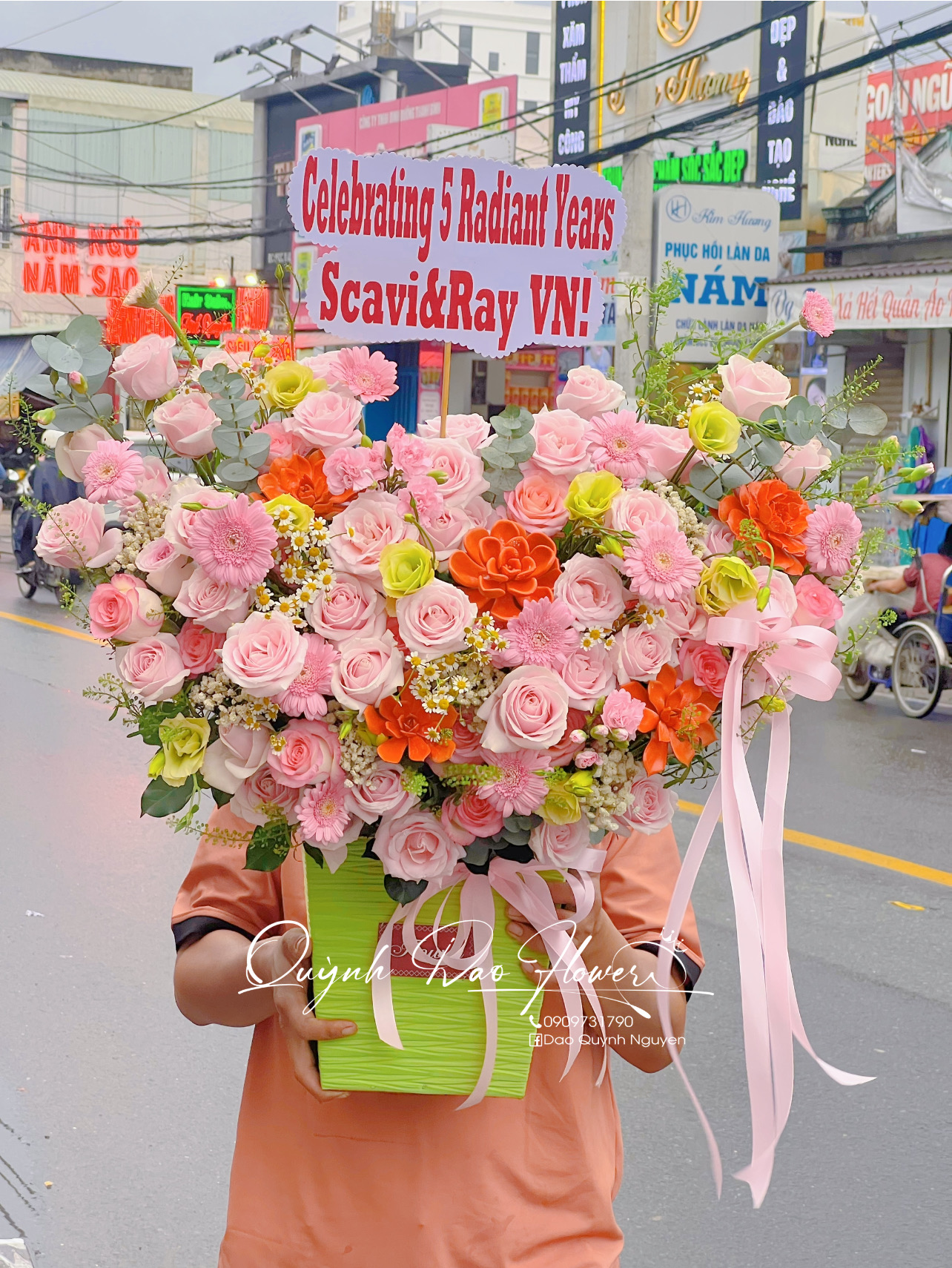 Giỏ hoa chúc mừng mix sen đá
