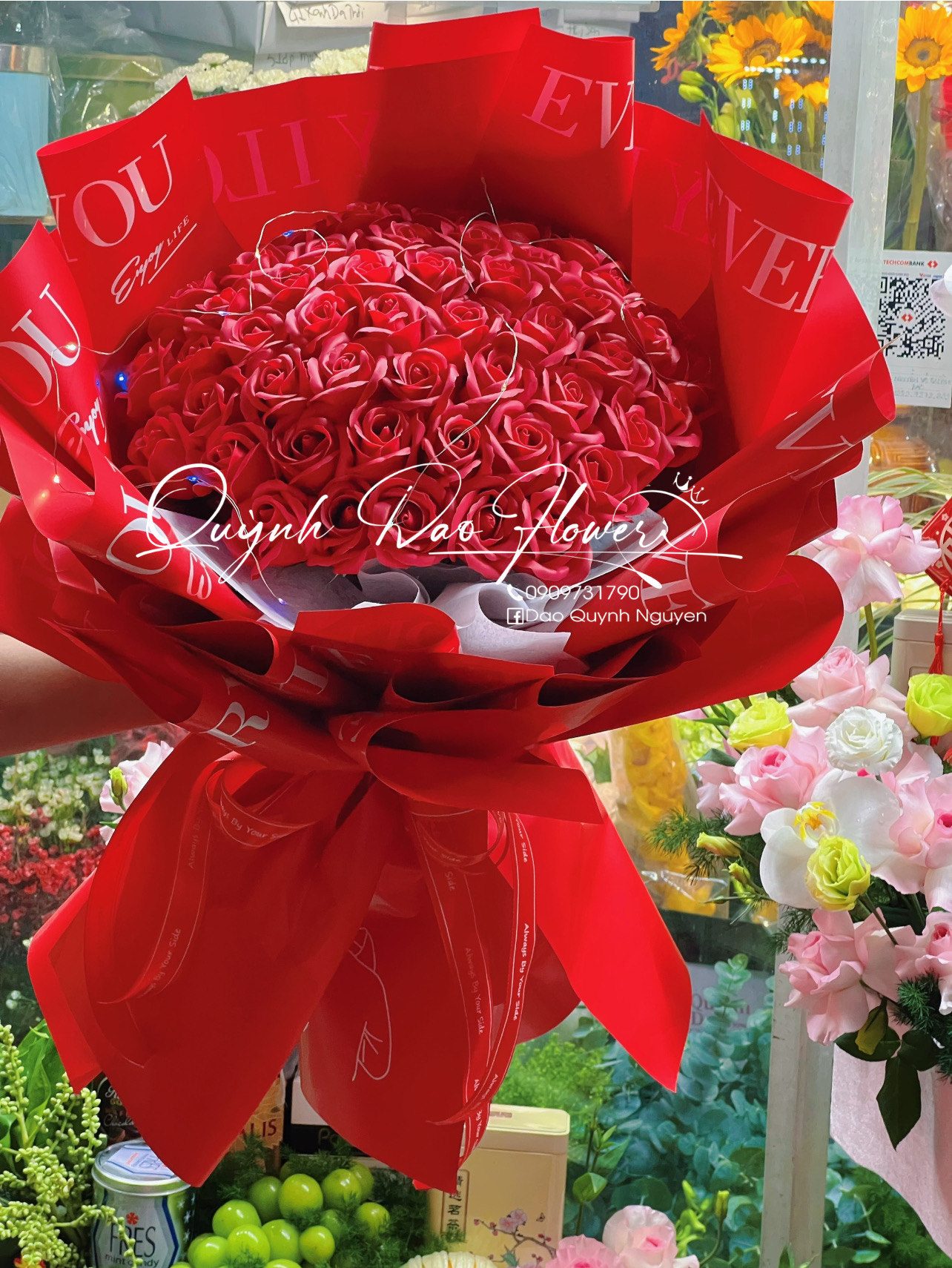 Bó hoa sáp đỏ thủ Đức 