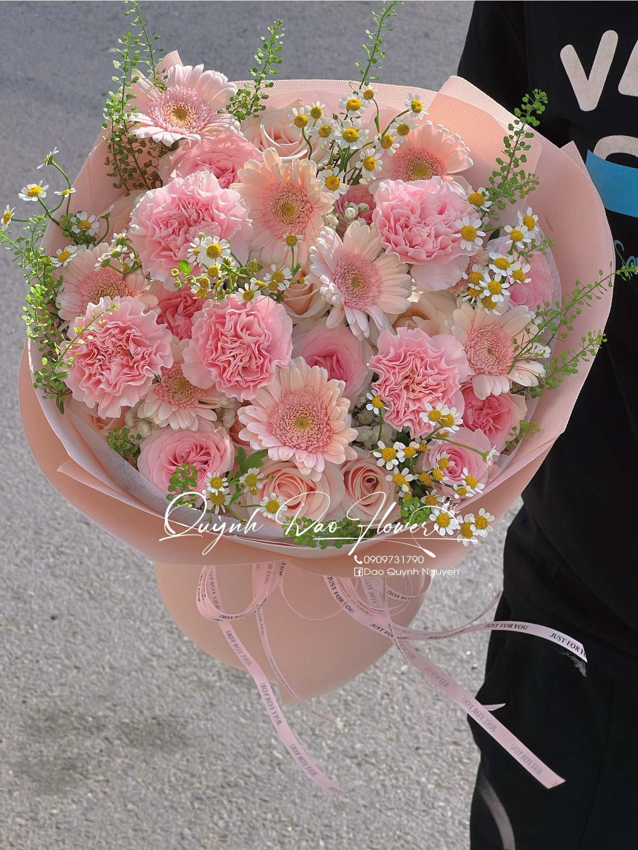 Bó hoa hồng tròn mix