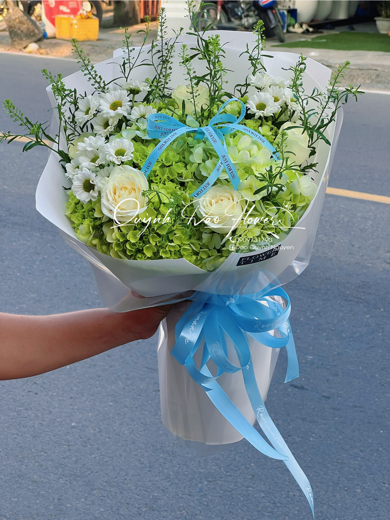 Bó hoa rút tiền 