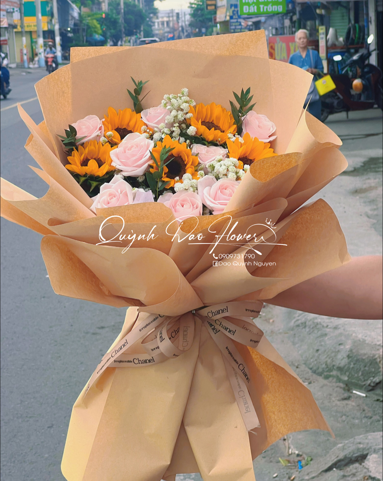 Hoa tốt nghiệp tp HCM