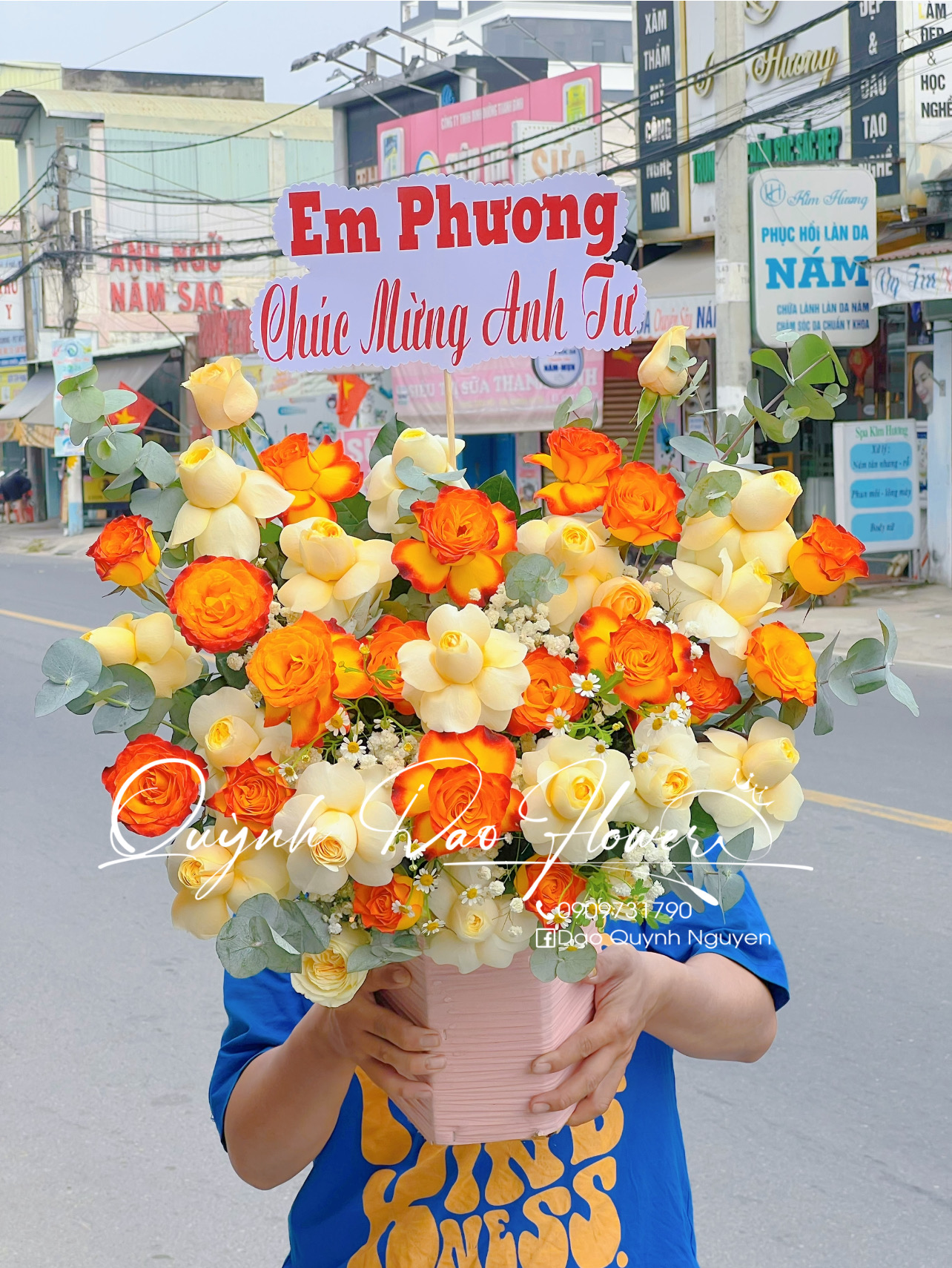 Giỏ hoa vàng cam cháy 