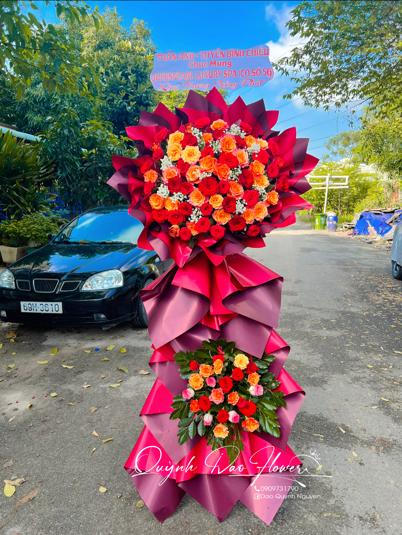 Ke khai trương tone đỏ rực rỡ ,cao to