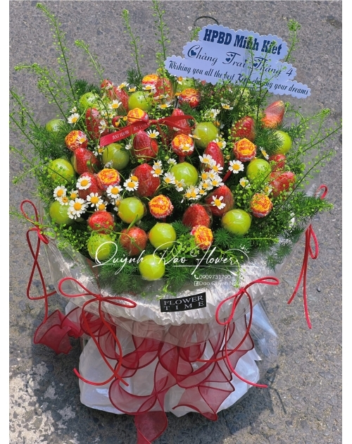 Bó hoa dâu mix nho