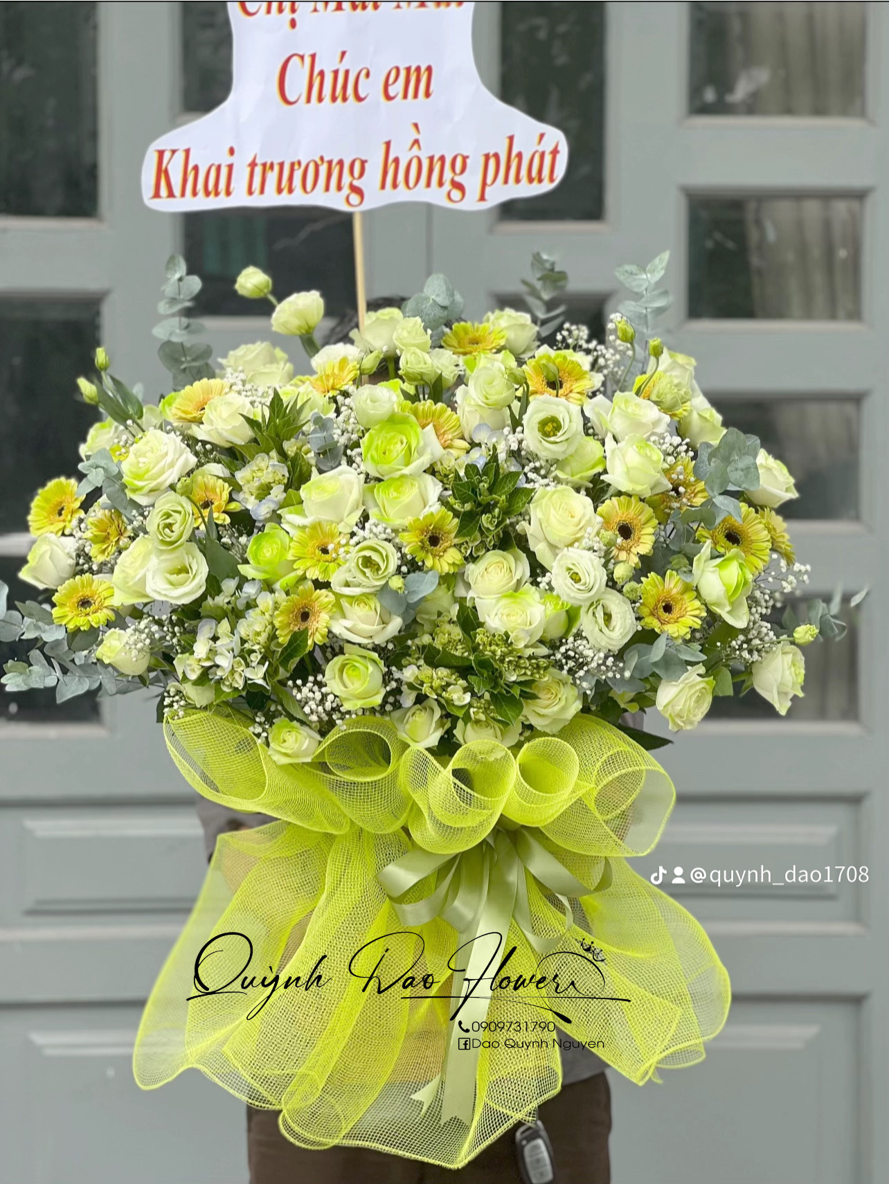 Giỏ hoa khai trương to tone xanh lá