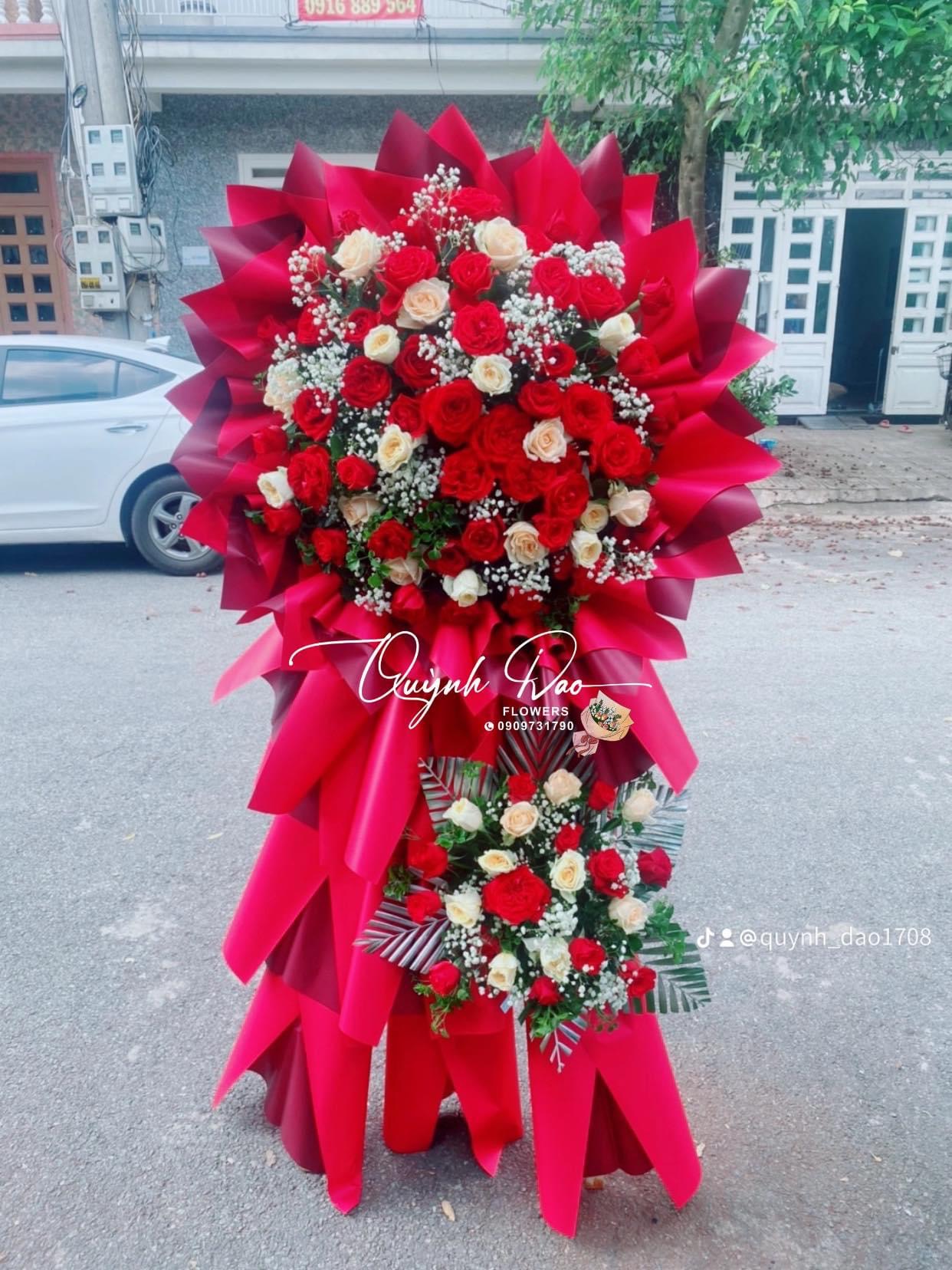 Kệ khai trương 2 tầng màu đỏ 
