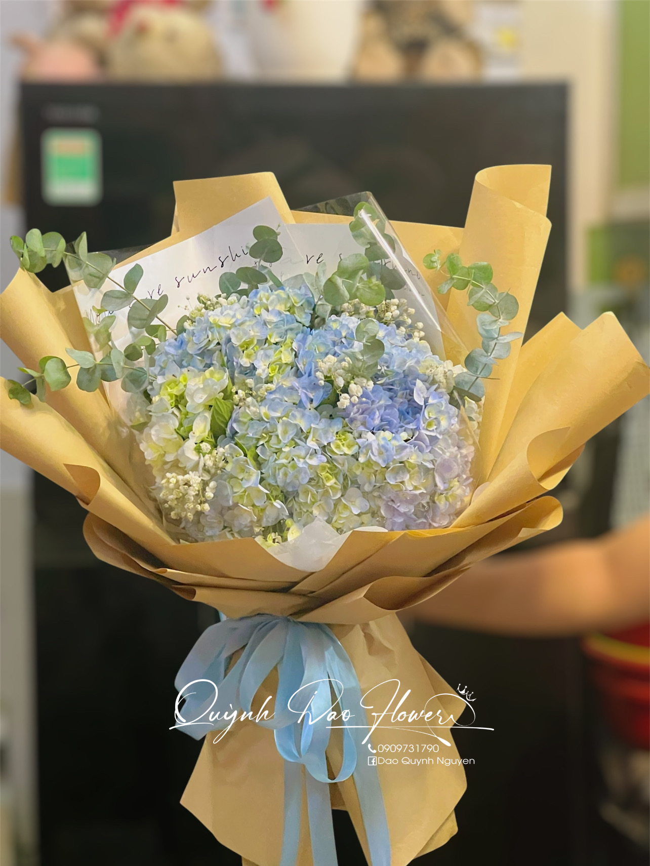 Bó hoa tốt nghiệp Cẩm Tú cầu tặng con gái 