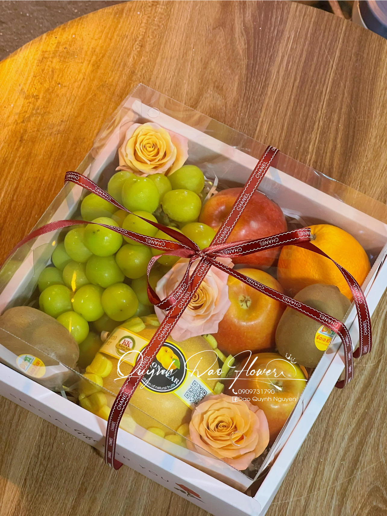 Hộp trái cây tặng khách hàng 