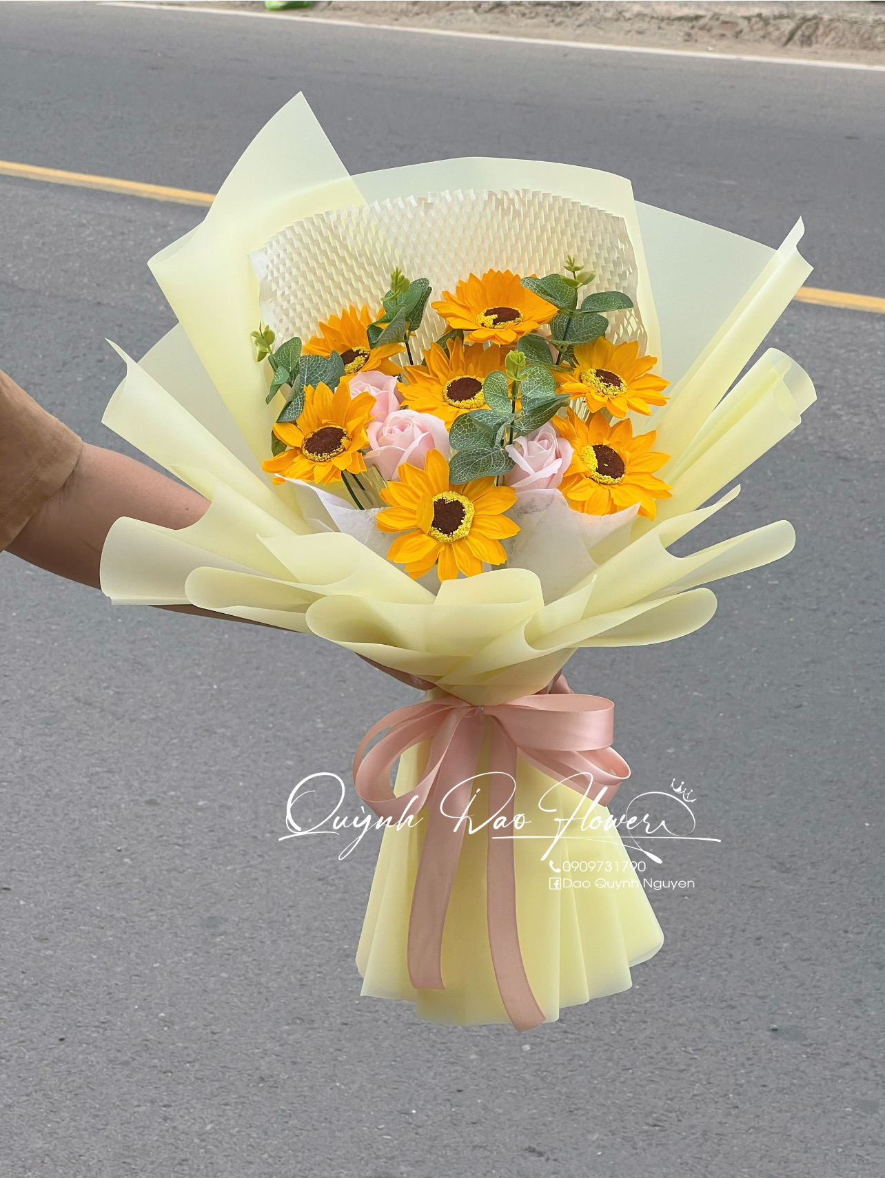 Bó hoa sáp tri ân nhỏ
