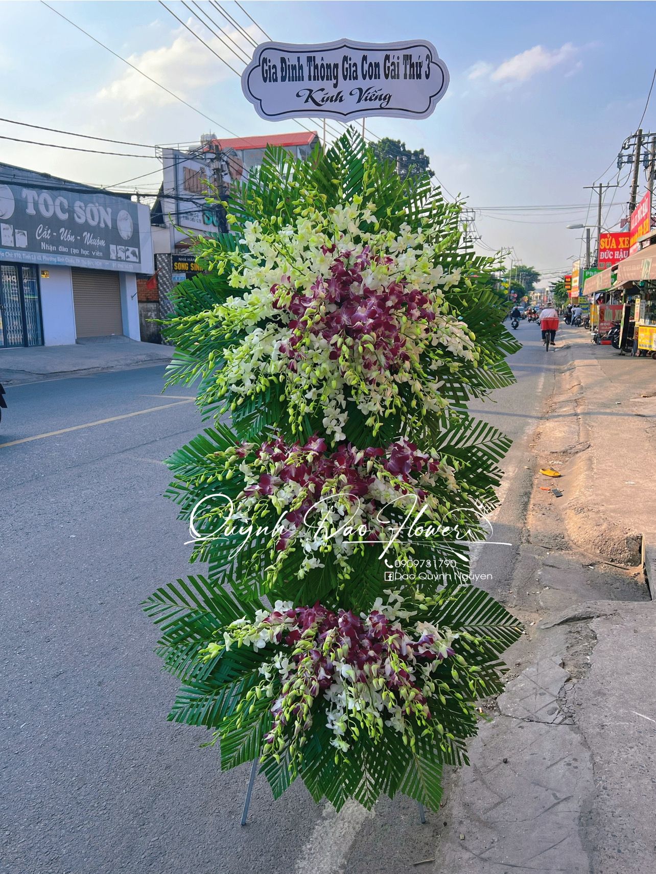 Kệ viếng lan 3 tầng