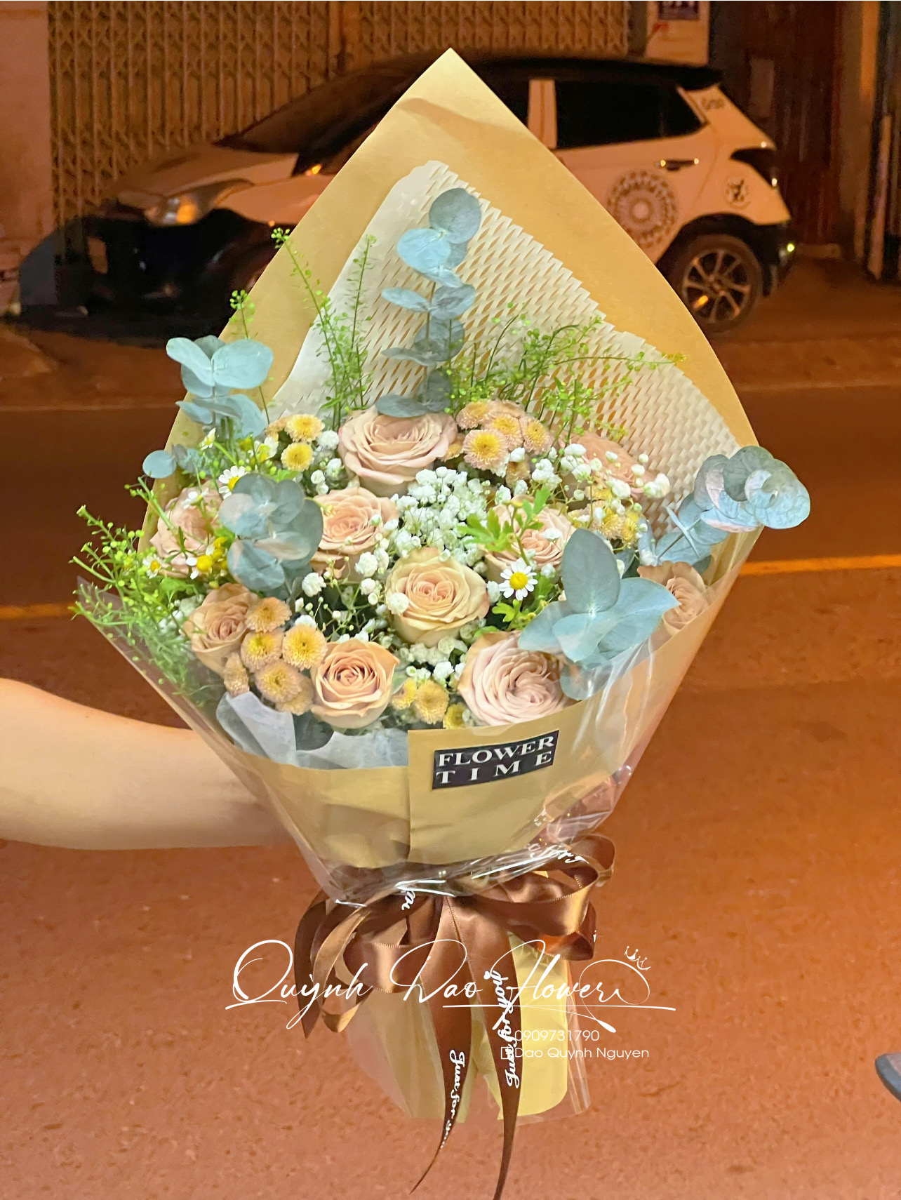 Bó hoa capuchino tặng bạn nam