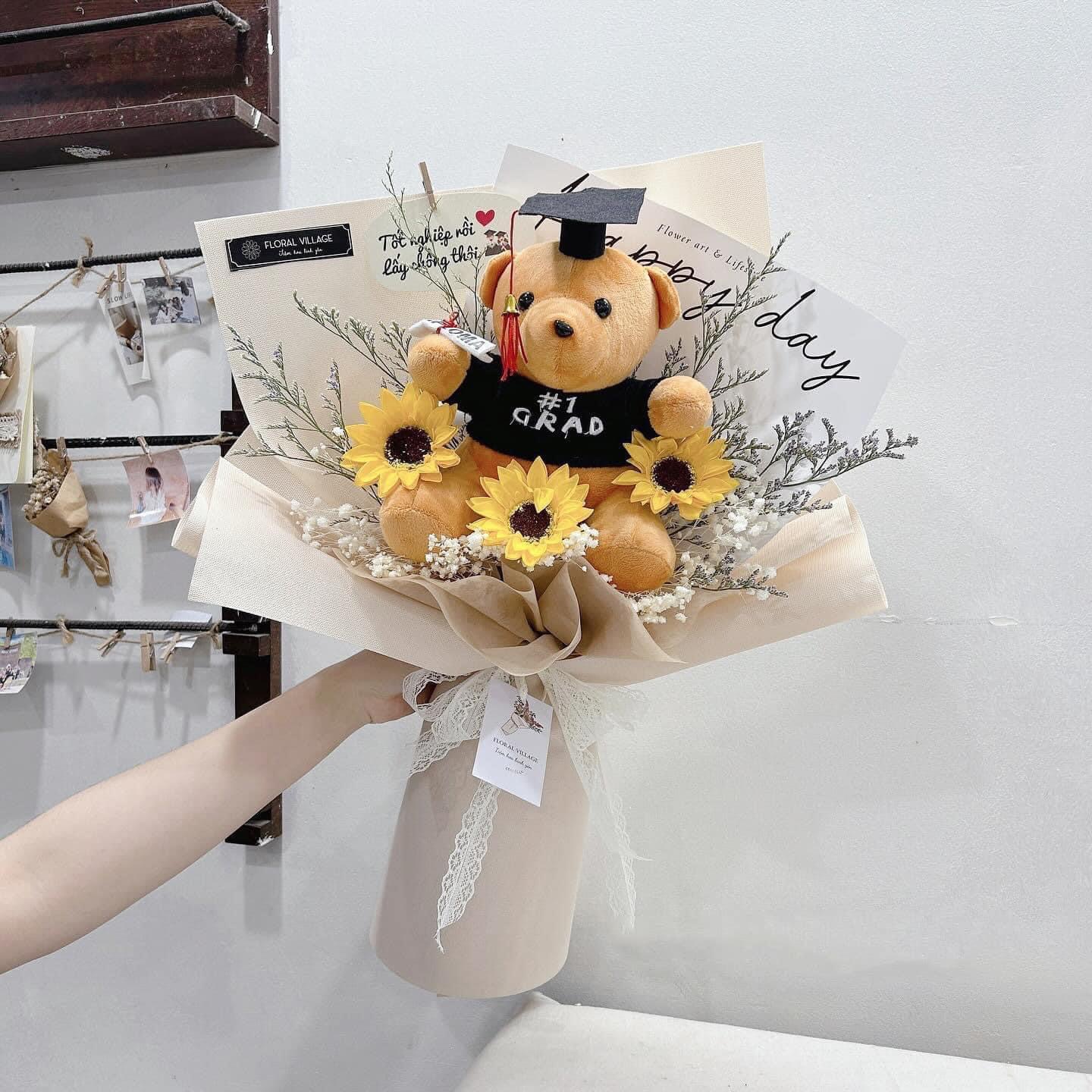 Bó hoa tốt nghiệp tặng người thân tại HCM