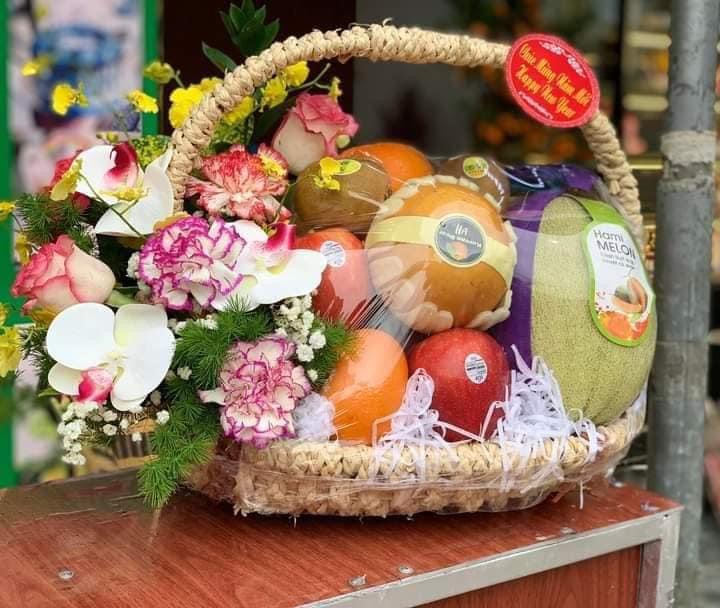 Giỏ trái cây tặng người thân tại HCM